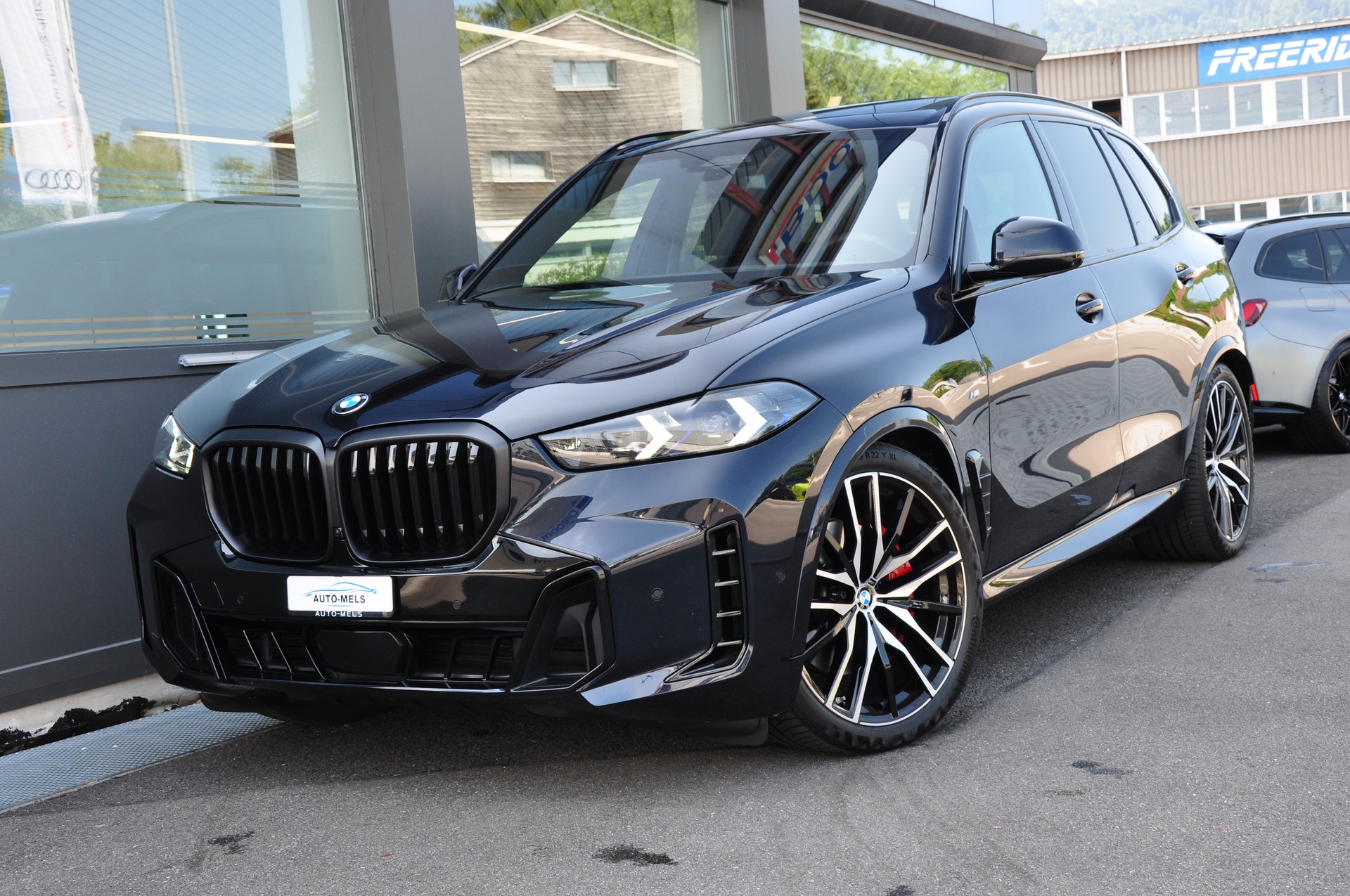 BMW X5 xDrive 48V 40d M Sport Pro Steptronic-showroom-element-2