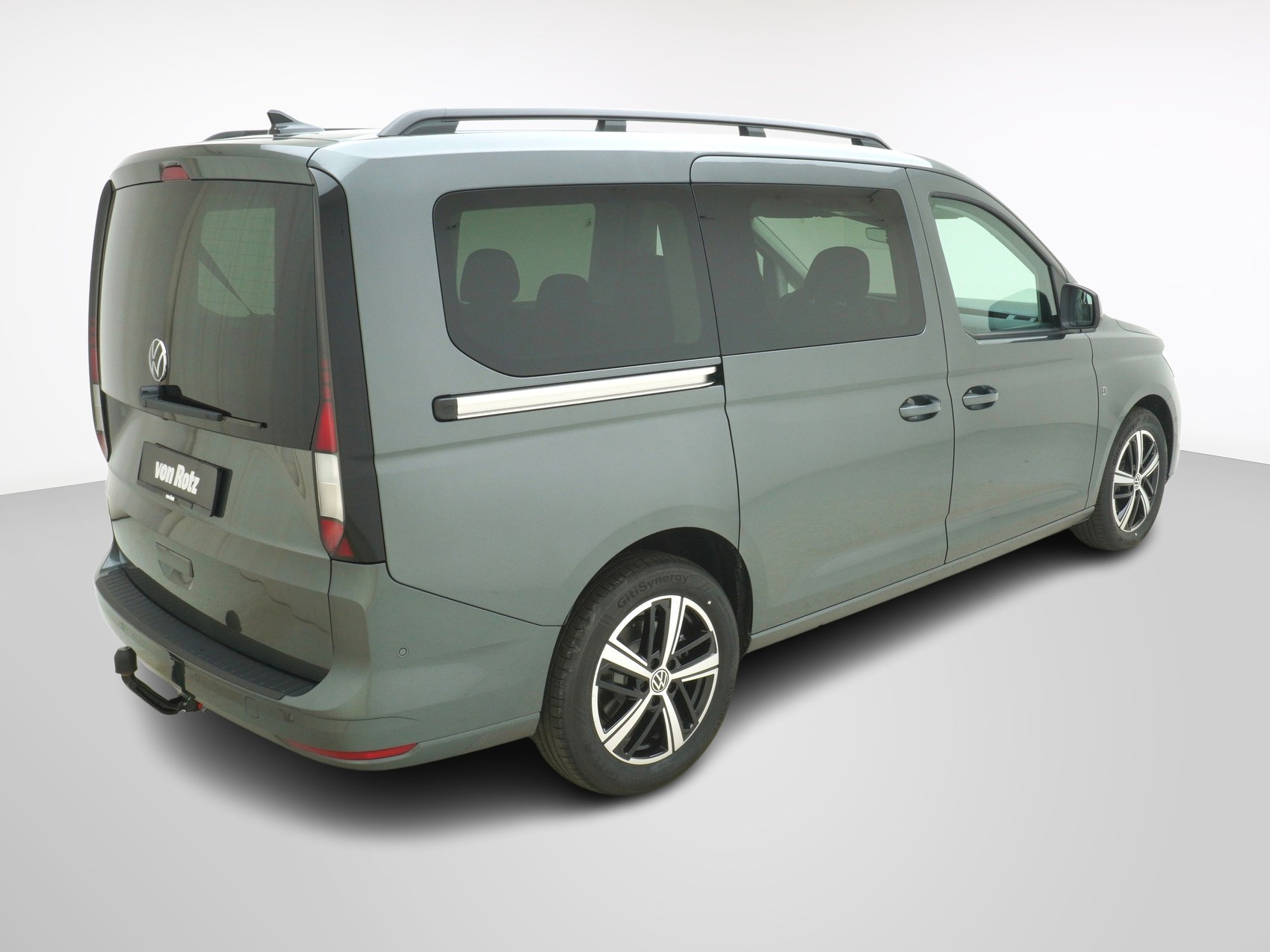 VW Caddy Maxi Outdoor 2.0 TDI 4Motion-image-4
