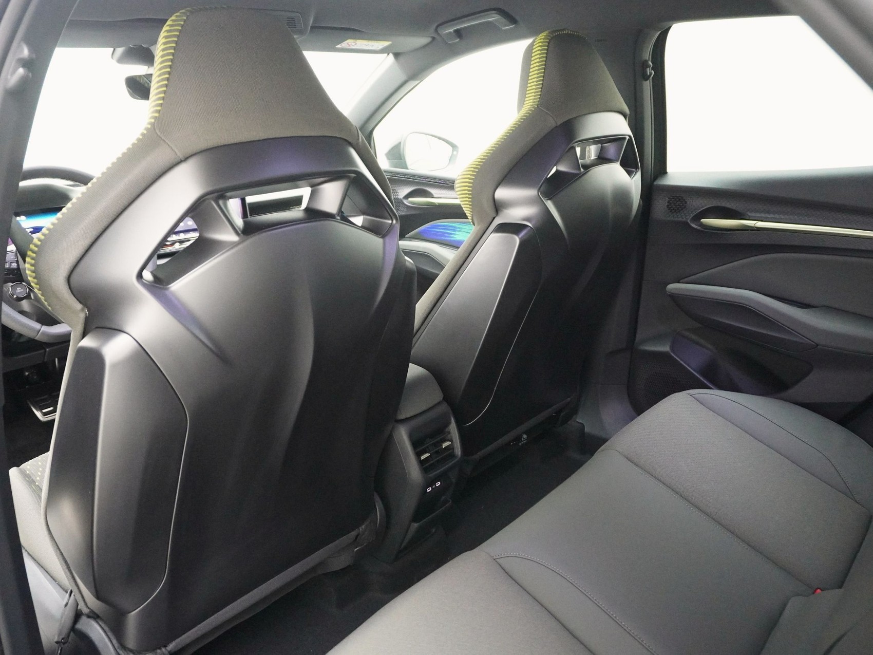 CUPRA Raval VZ 52 kWh EXTREME-image-13