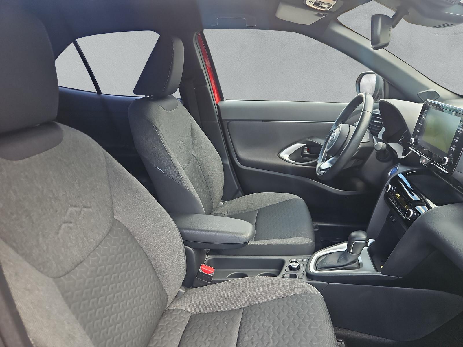 TOYOTA Yaris Cross 1.5 VVT-i HSD Trend AWD-i (CH)-image-12