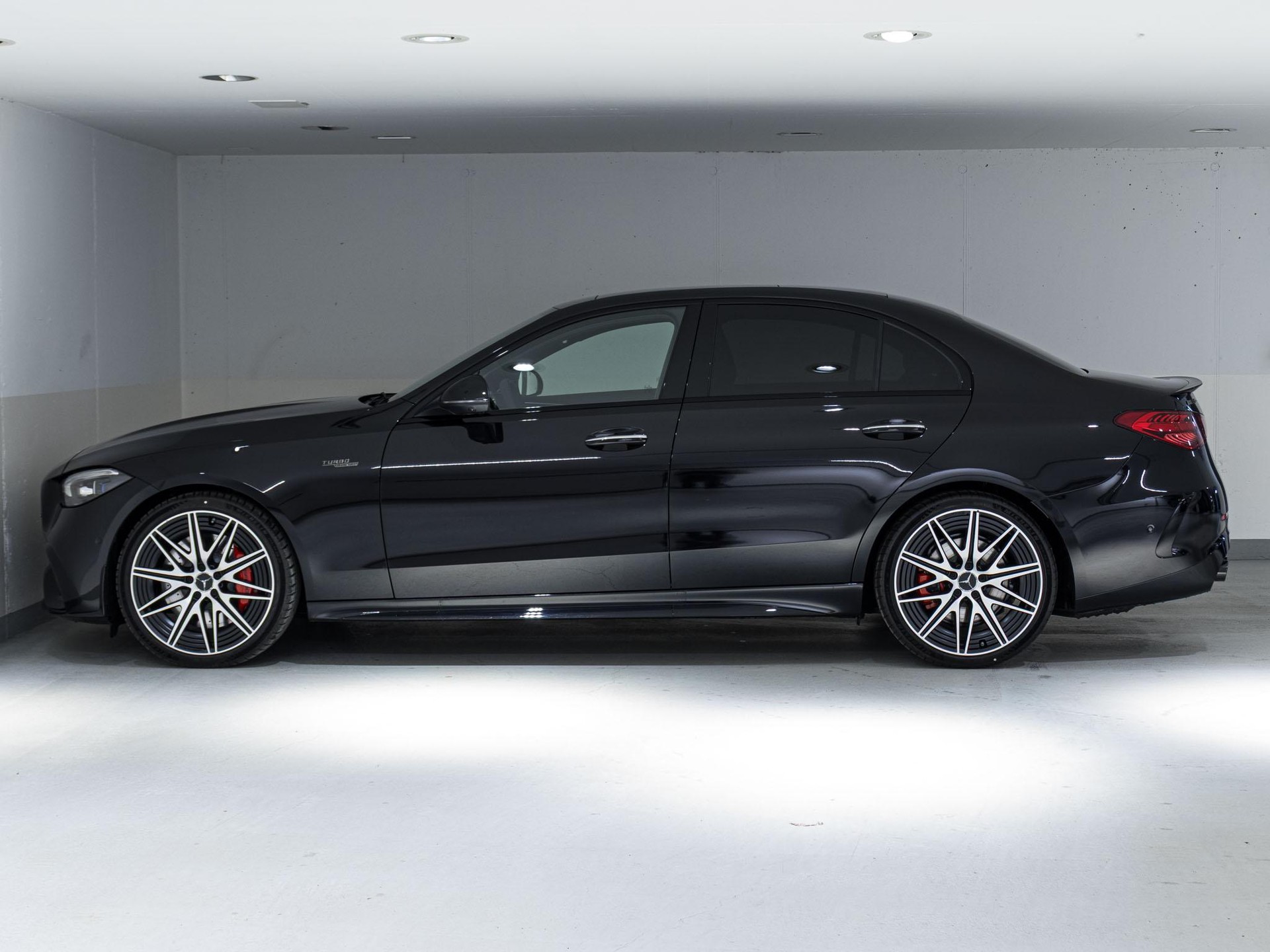 MERCEDES-BENZ C 43 AMG 4MATIC "Executive Edition"-image-4