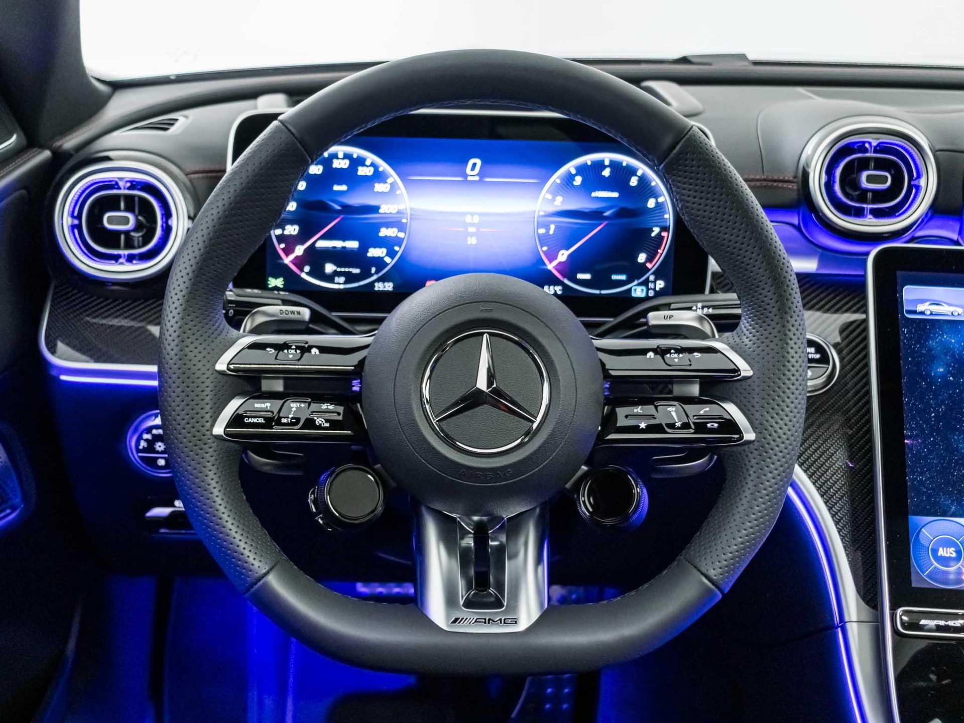 MERCEDES-BENZ C 43 AMG 4MATIC "Executive Edition"-image-11