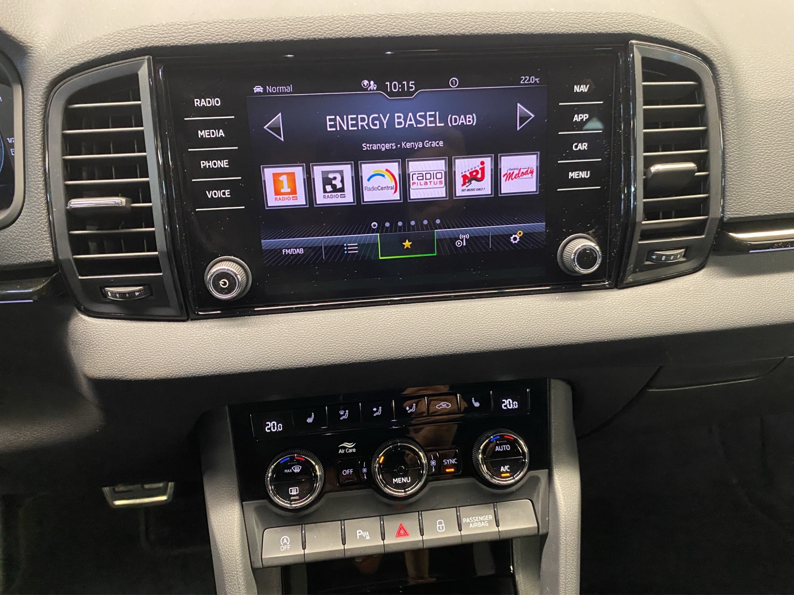 SKODA Karoq 2.0 TSI SportLine 4x4 DSG-image-10