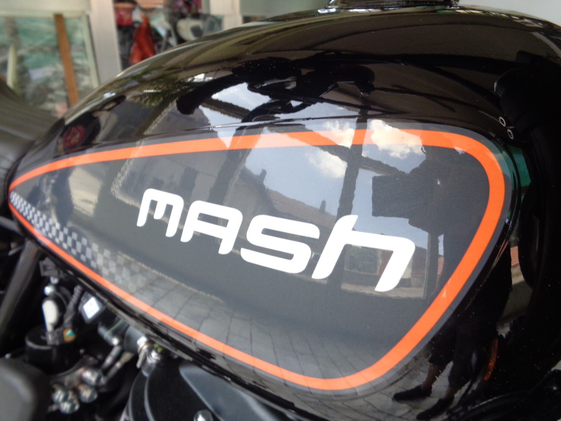 MASH 650 Dirt Track-image-7