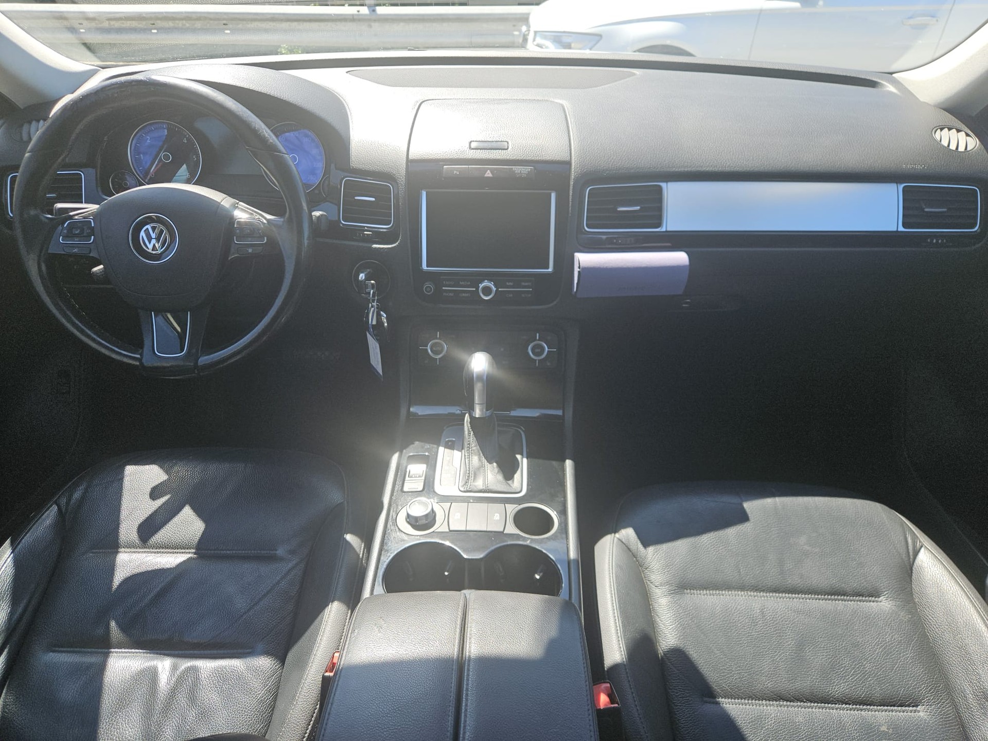 VW Touareg 3.0 TDI BlueMotion Technology Tiptronic-image-7