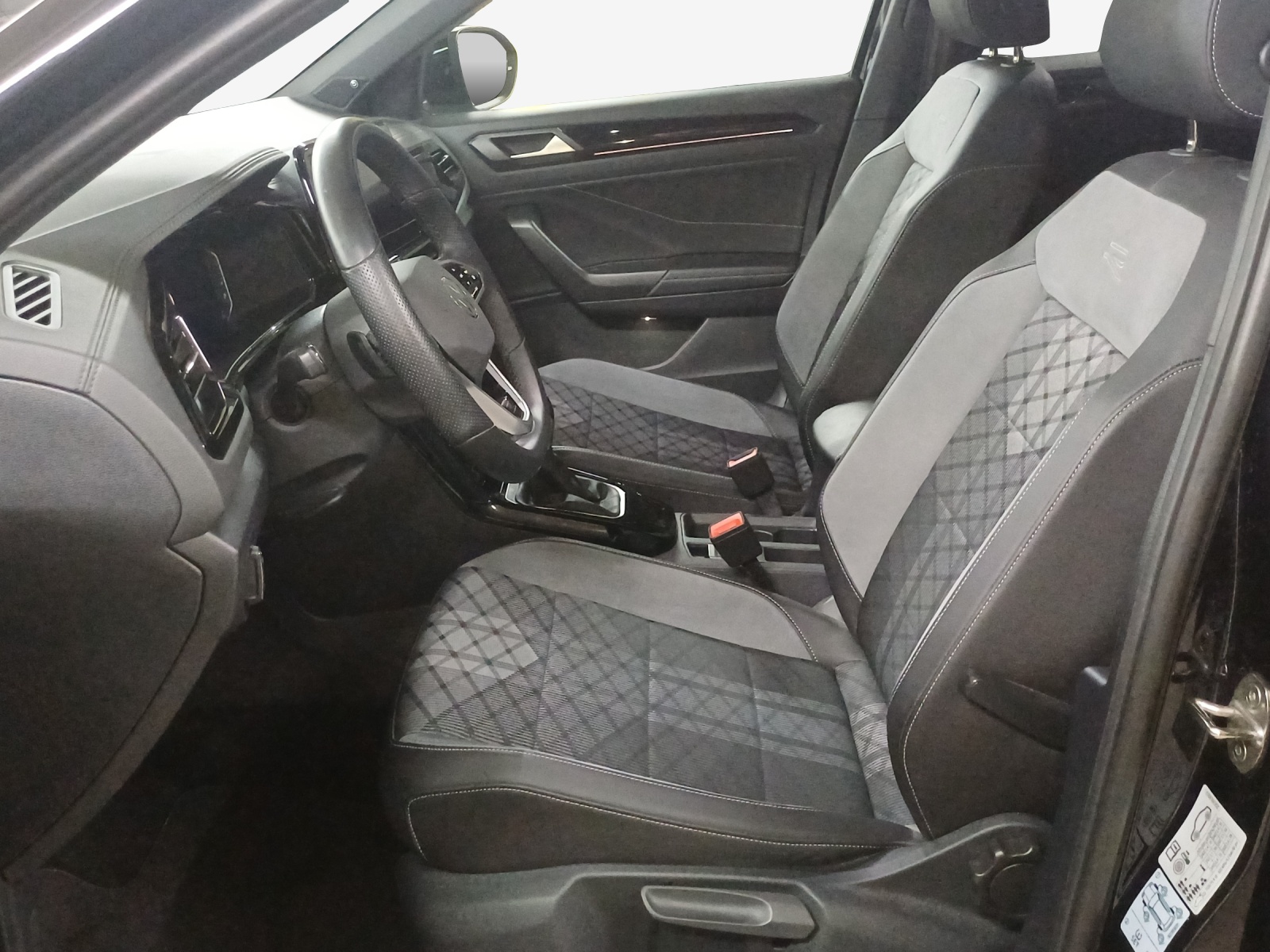 VW T-Roc 1.5 TSI EVO R-Line DSG-image-7