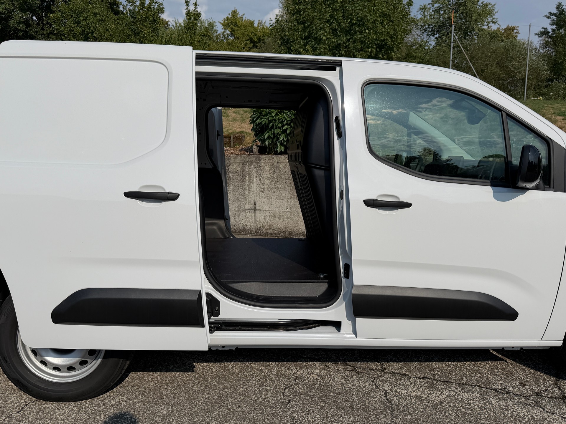 CITROEN ⚡ Citroën e-Berlingo XL | Doppelte Schiebetür | 50 kWh-image-11