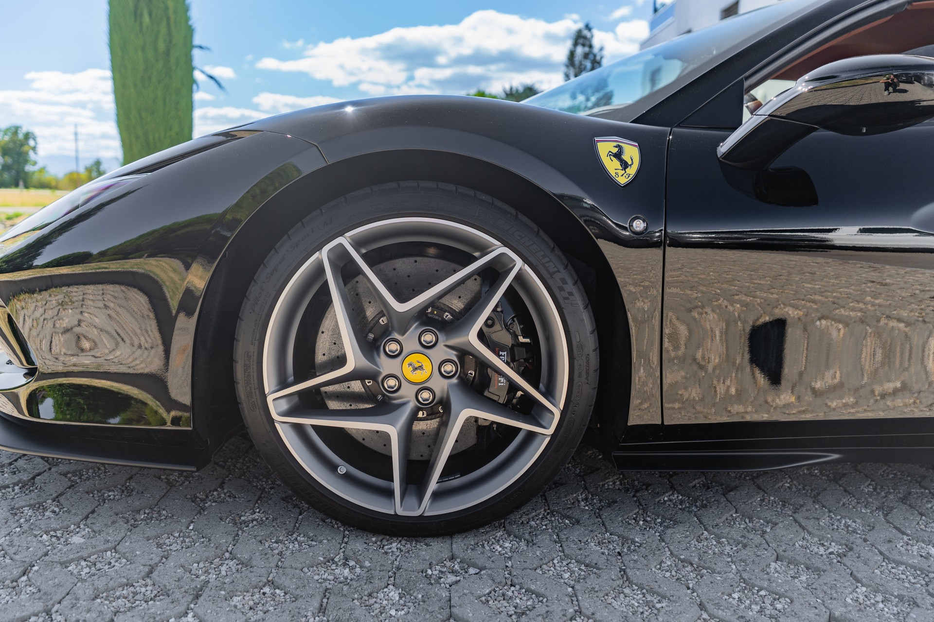 FERRARI F8 Spider-image-10