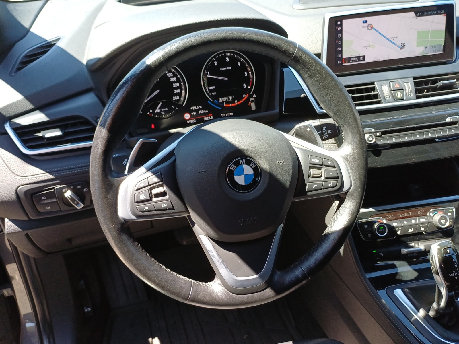 BMW 218d xDrive Gran Tourer Steptronic Sport Line-image-9