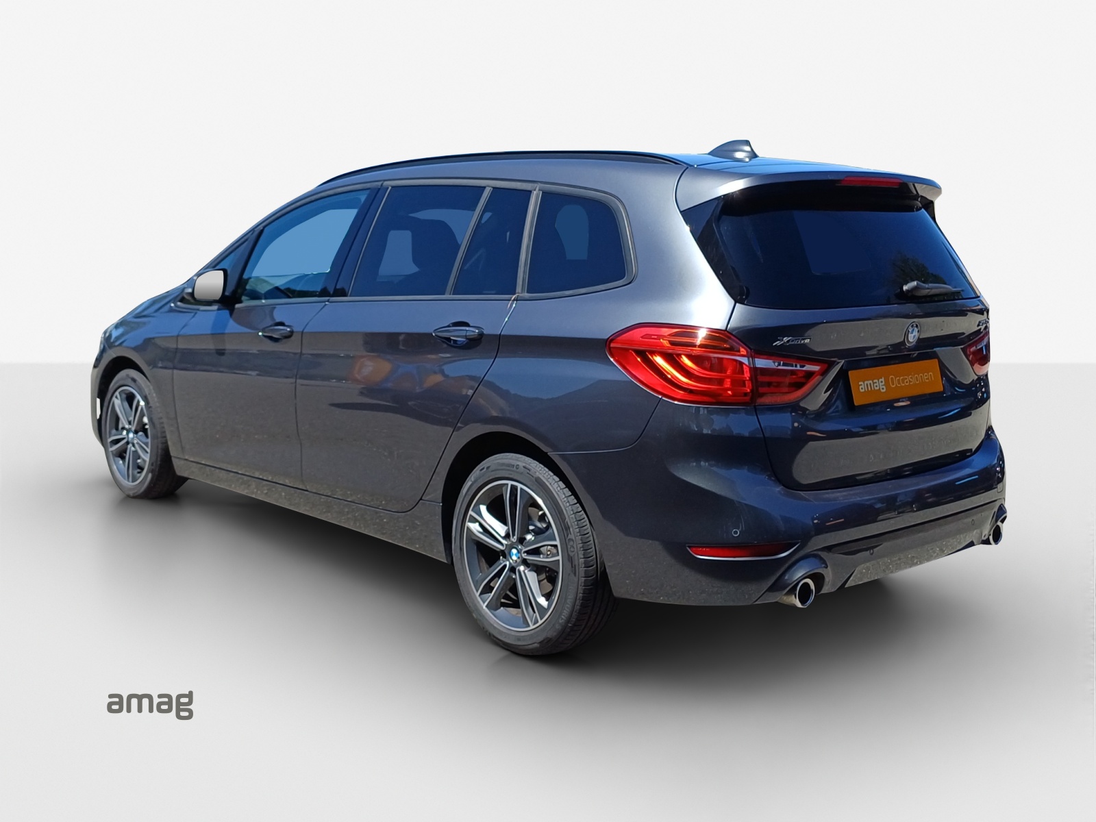 BMW 218d xDrive Gran Tourer Steptronic Sport Line-image-2