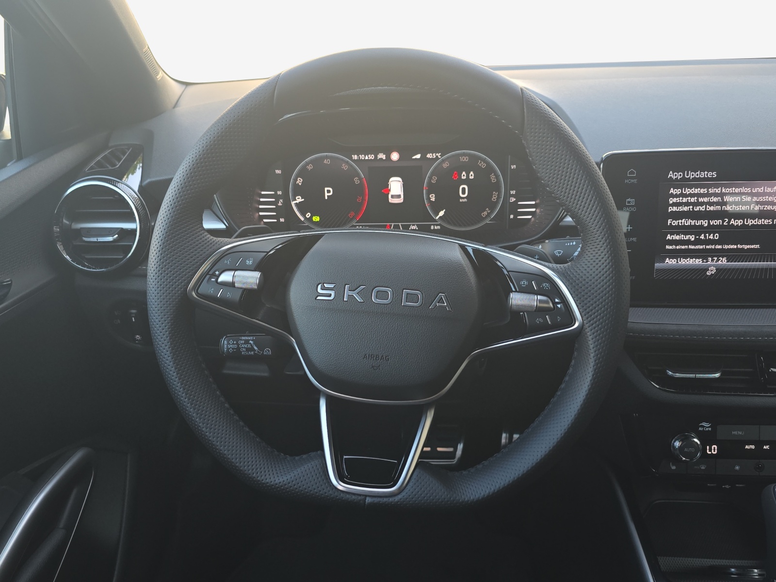 SKODA Fabia 1.5 TSI Dynamic DSG-image-9