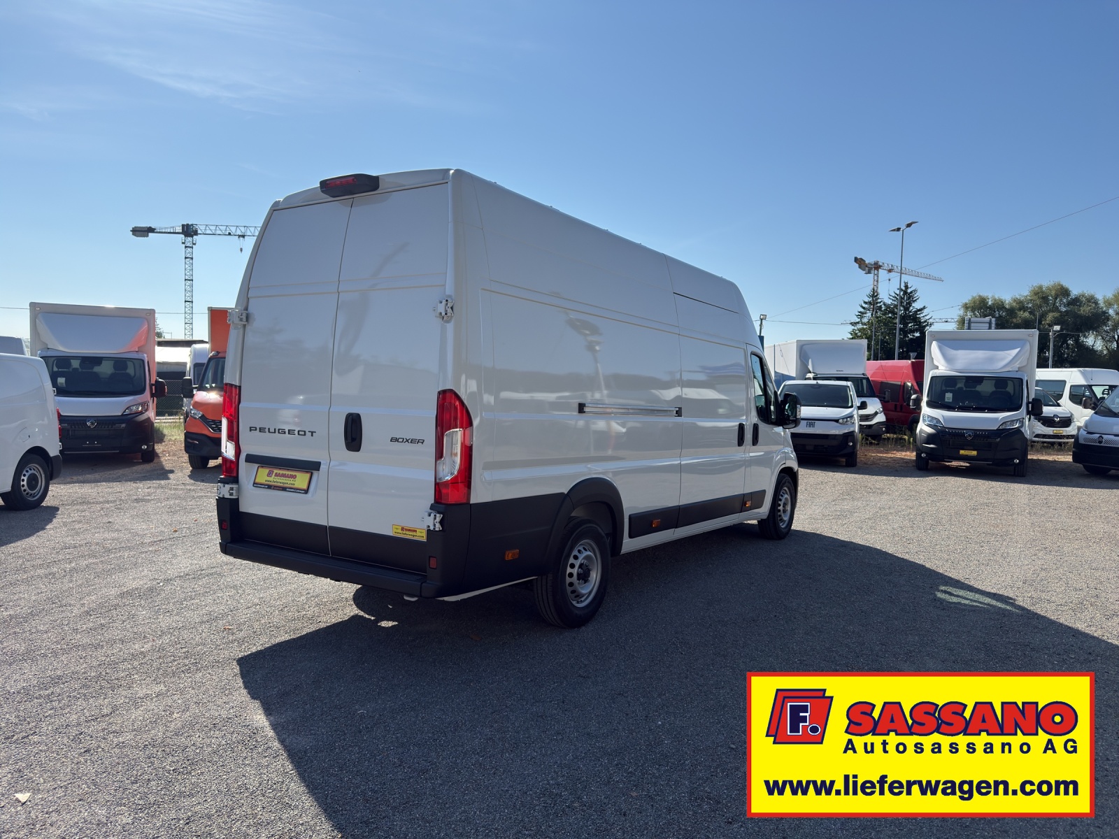 PEUGEOT Boxer 335+ Heavy 2.2 BlueHDI 180 PS L4H3-image-6