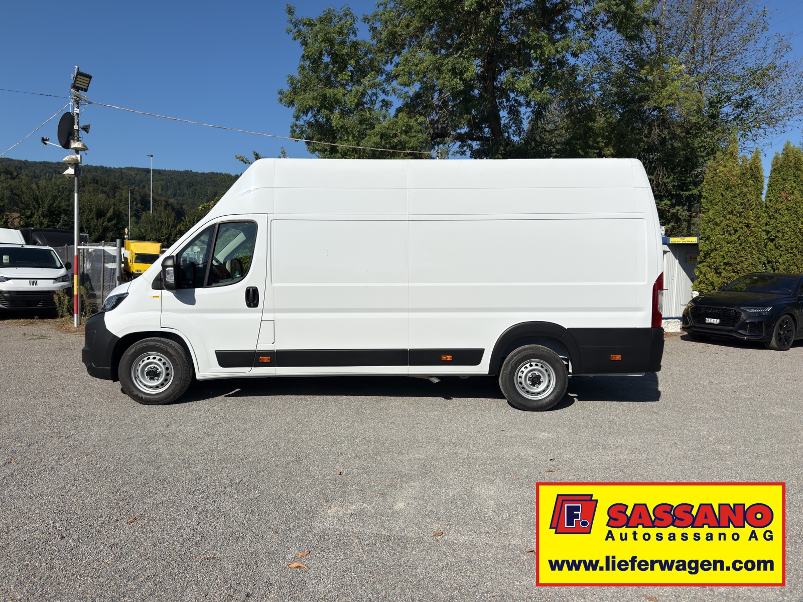 PEUGEOT Boxer 335+ Heavy 2.2 BlueHDI 180 PS L4H3-image-4