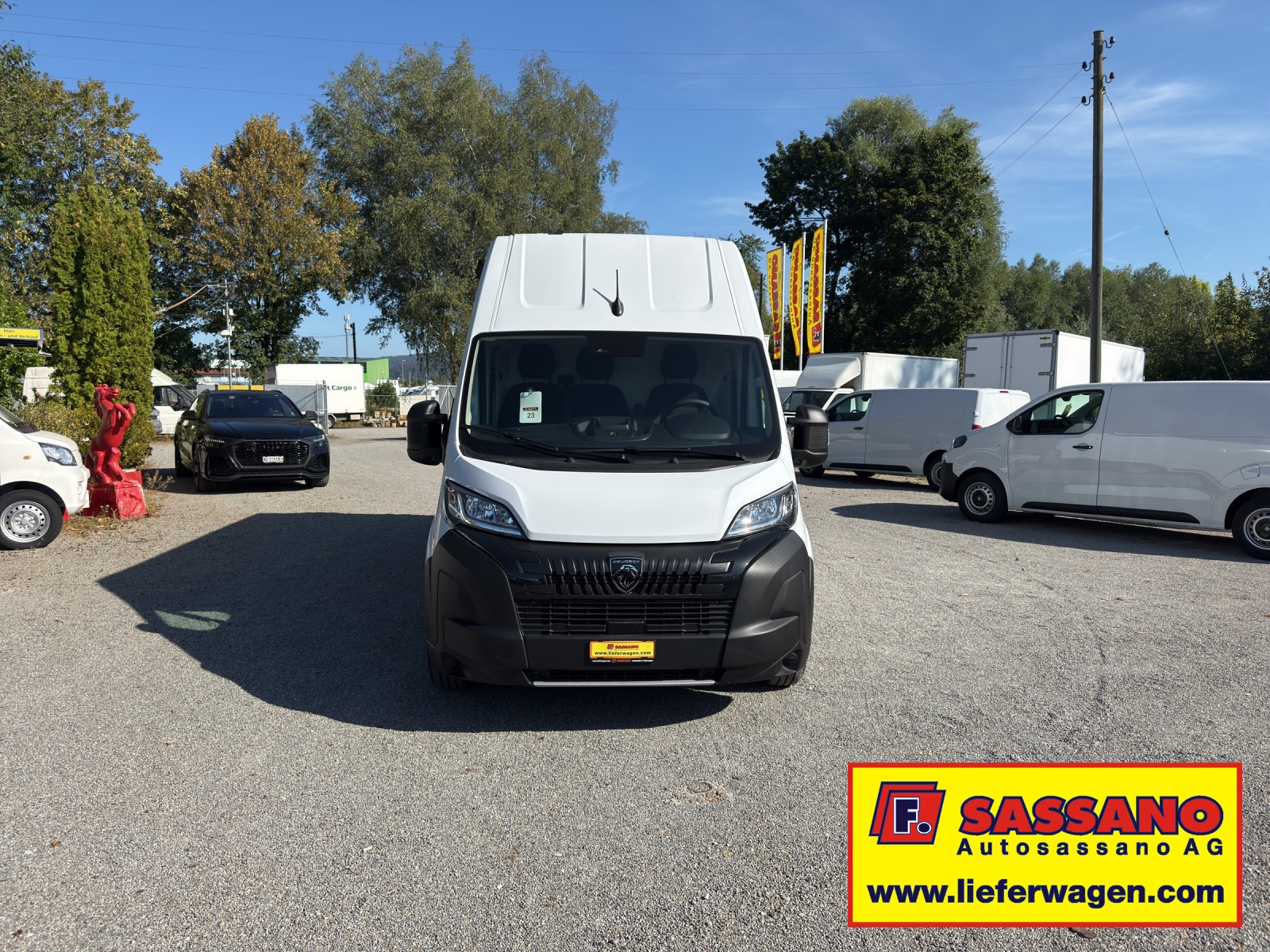 PEUGEOT Boxer 335+ Heavy 2.2 BlueHDI 180 PS L4H3-image-3