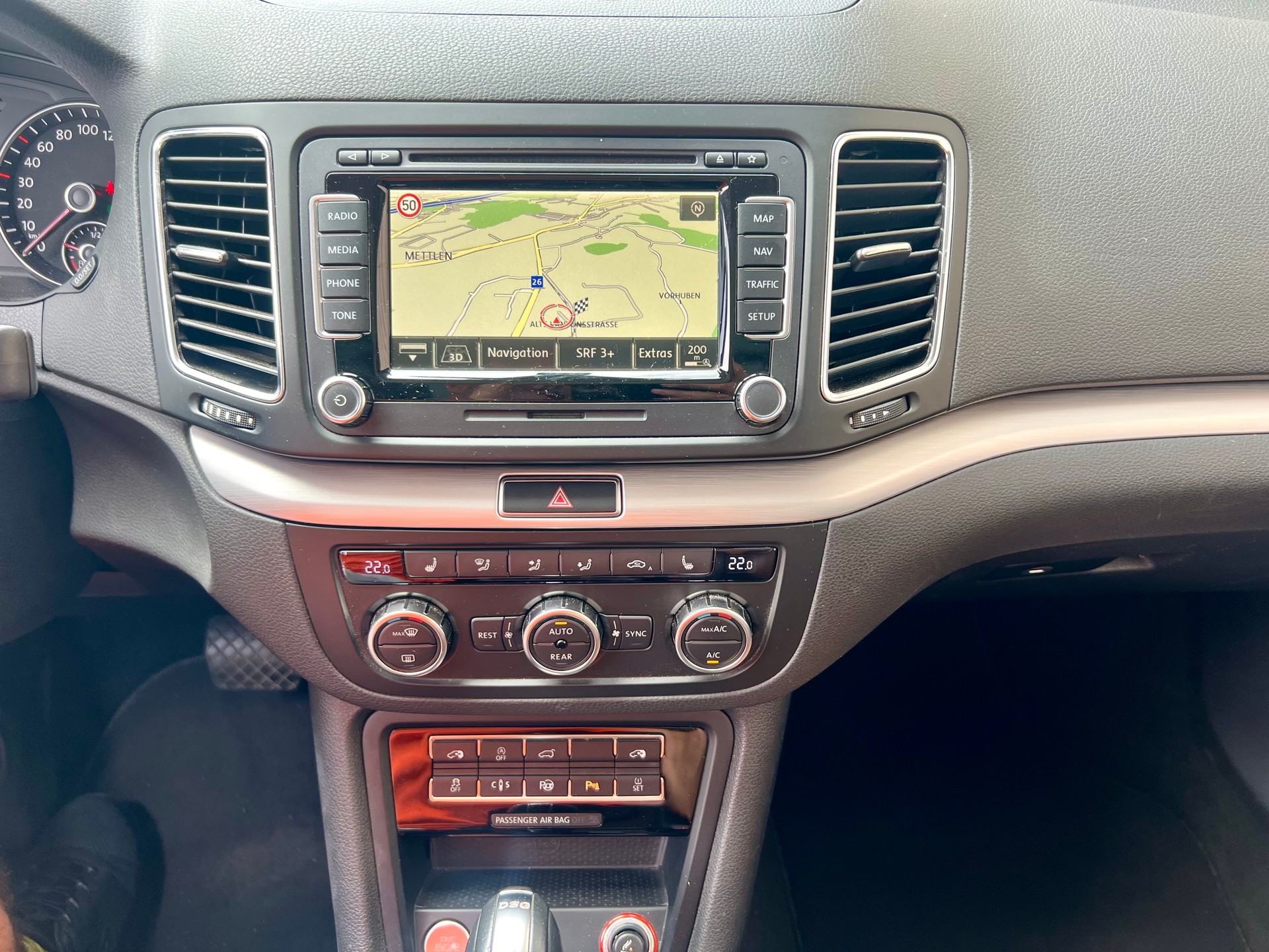 VW Sharan 2.0 TDI BlueMotion Technology Highline DSG by Nutzfahrzeugcenter Seetal-image-12