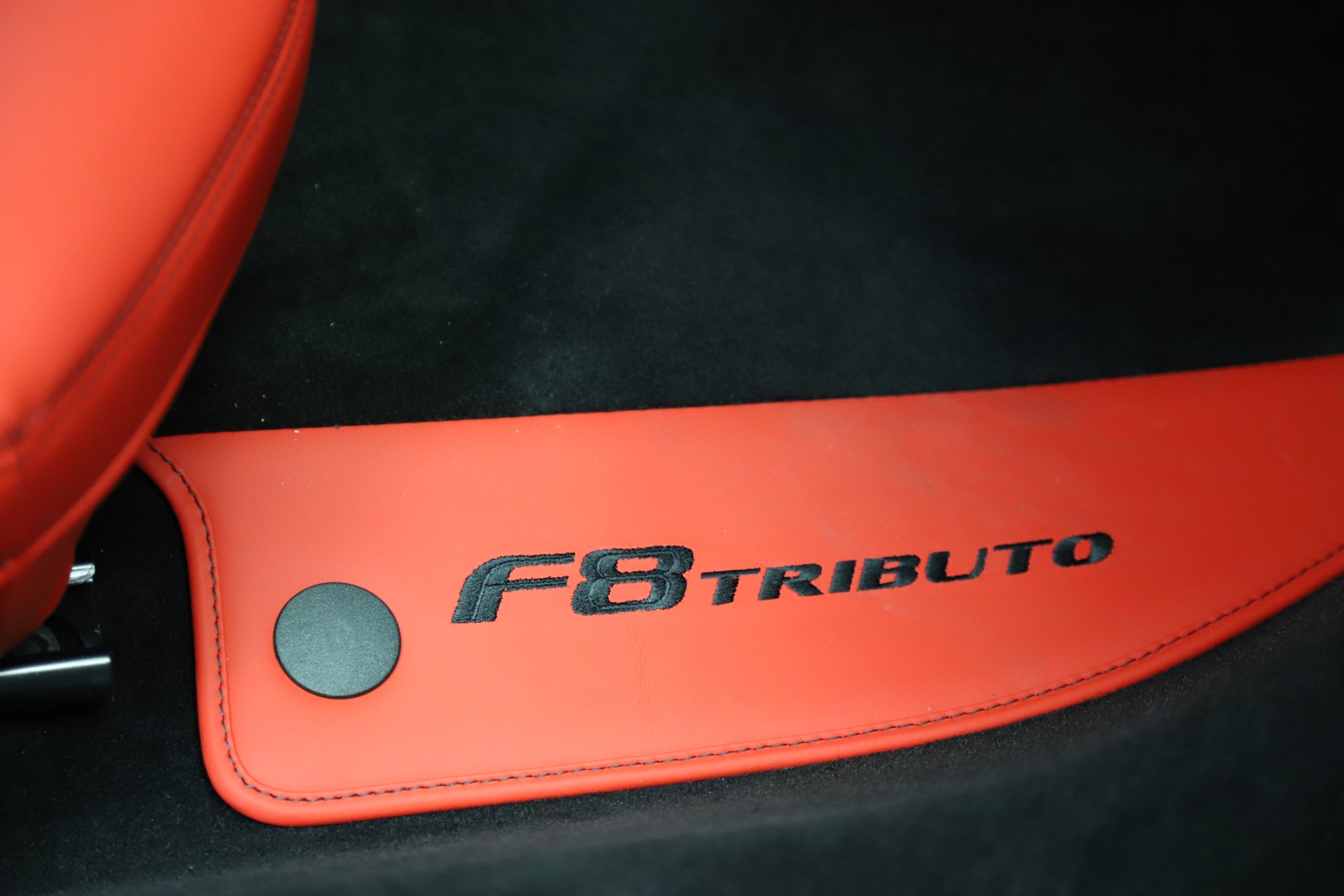 FERRARI F8 Tributo-image-15