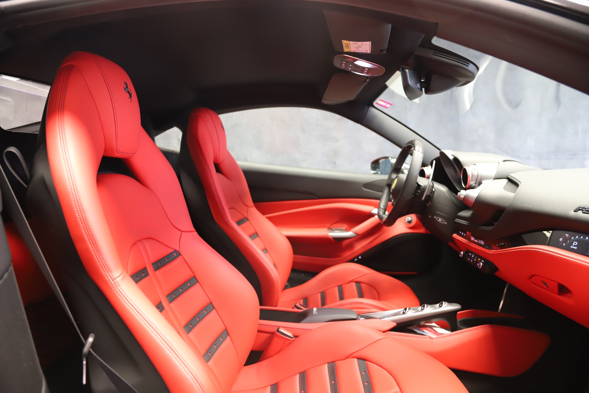 FERRARI F8 Tributo-image-8