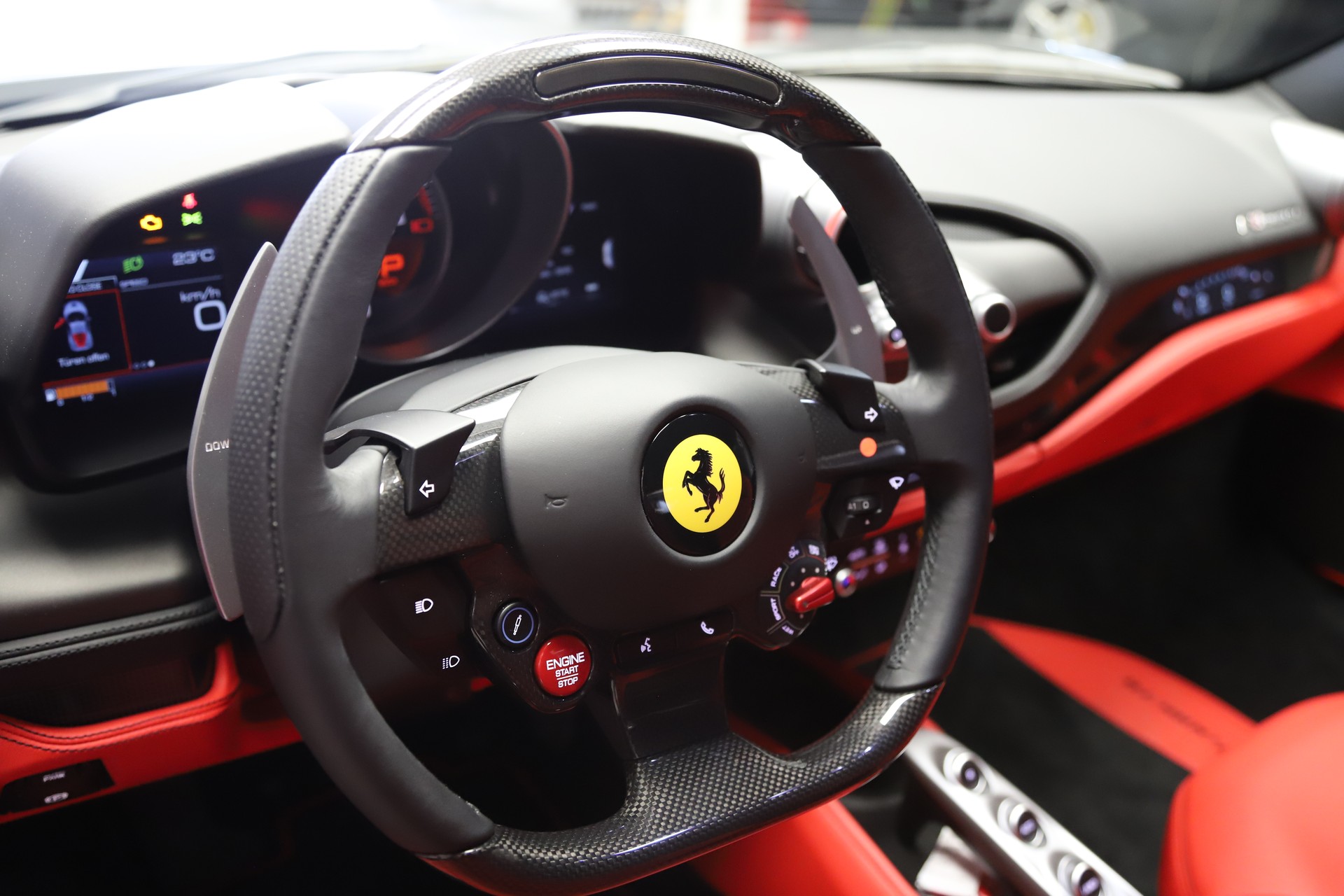 FERRARI F8 Tributo-image-10