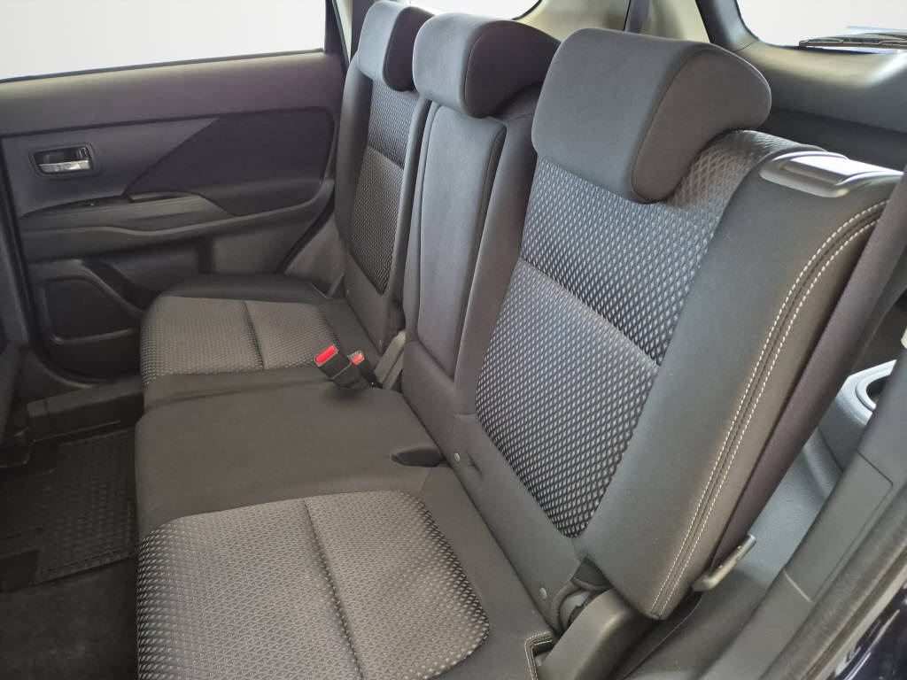 MITSUBISHI Outlander 2.2 DID Diamond-image-11