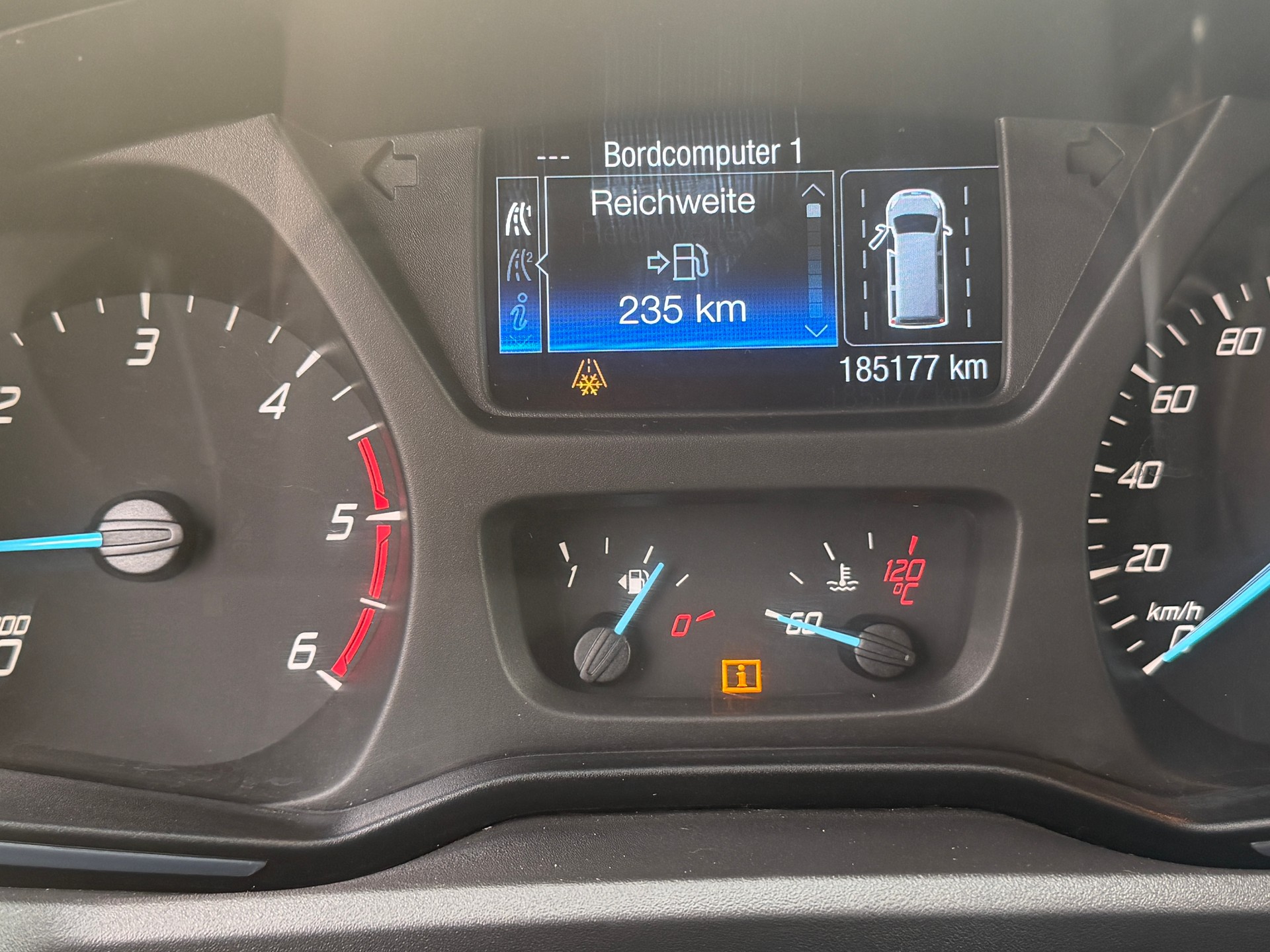FORD Transit Custom Van 310 L1H1 Ambiente-image-10