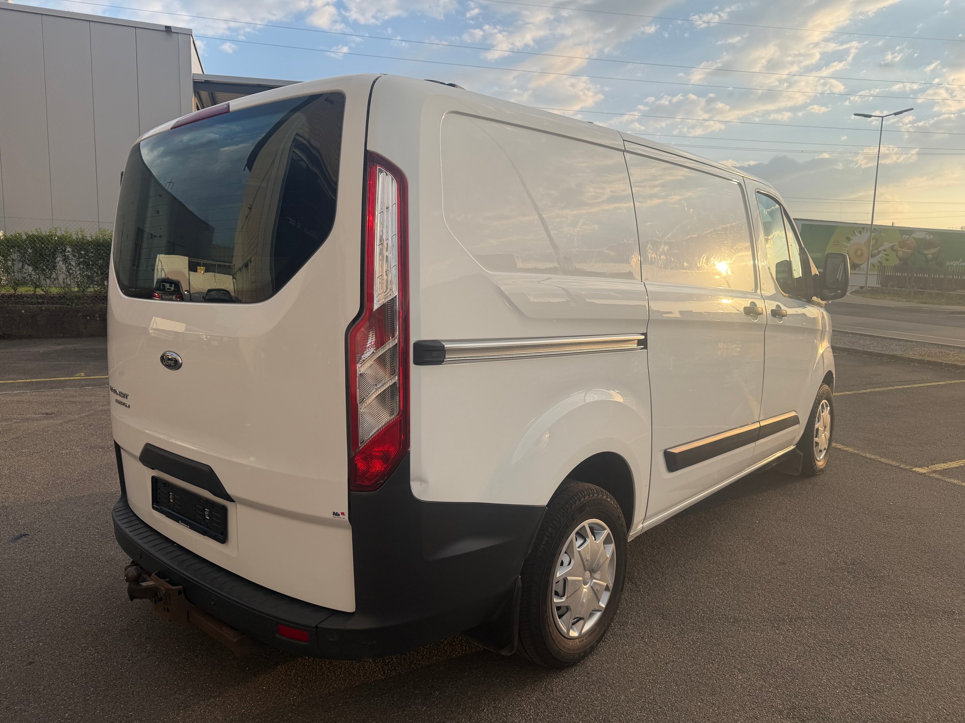 FORD Transit Custom Van 310 L1H1 Ambiente-image-3