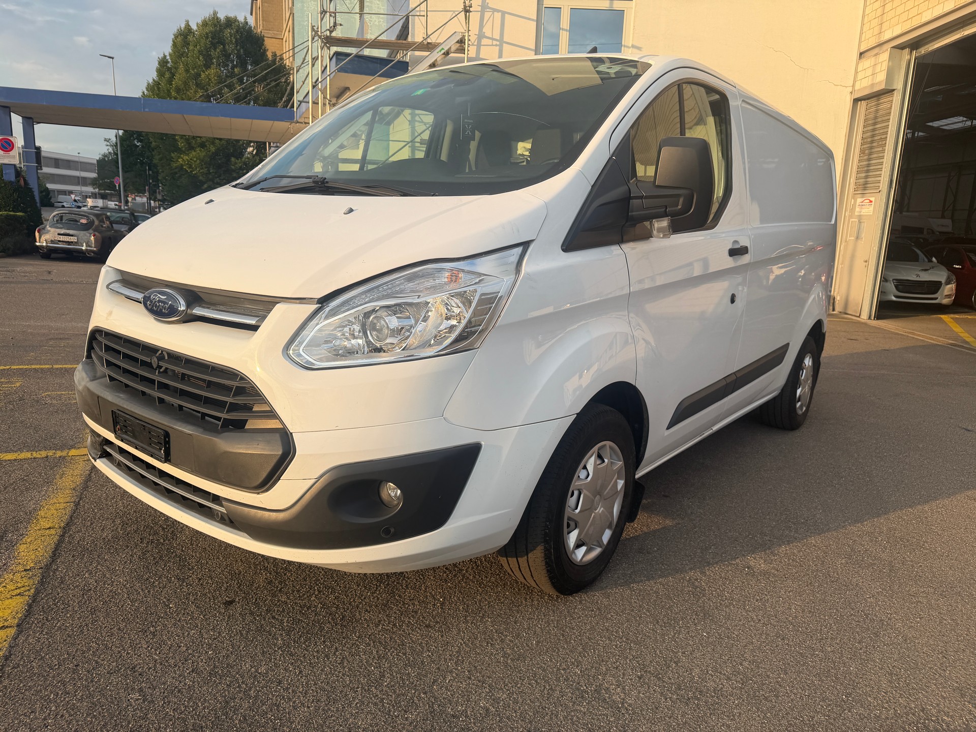 FORD Transit Custom Van 310 L1H1 Ambiente-image-7