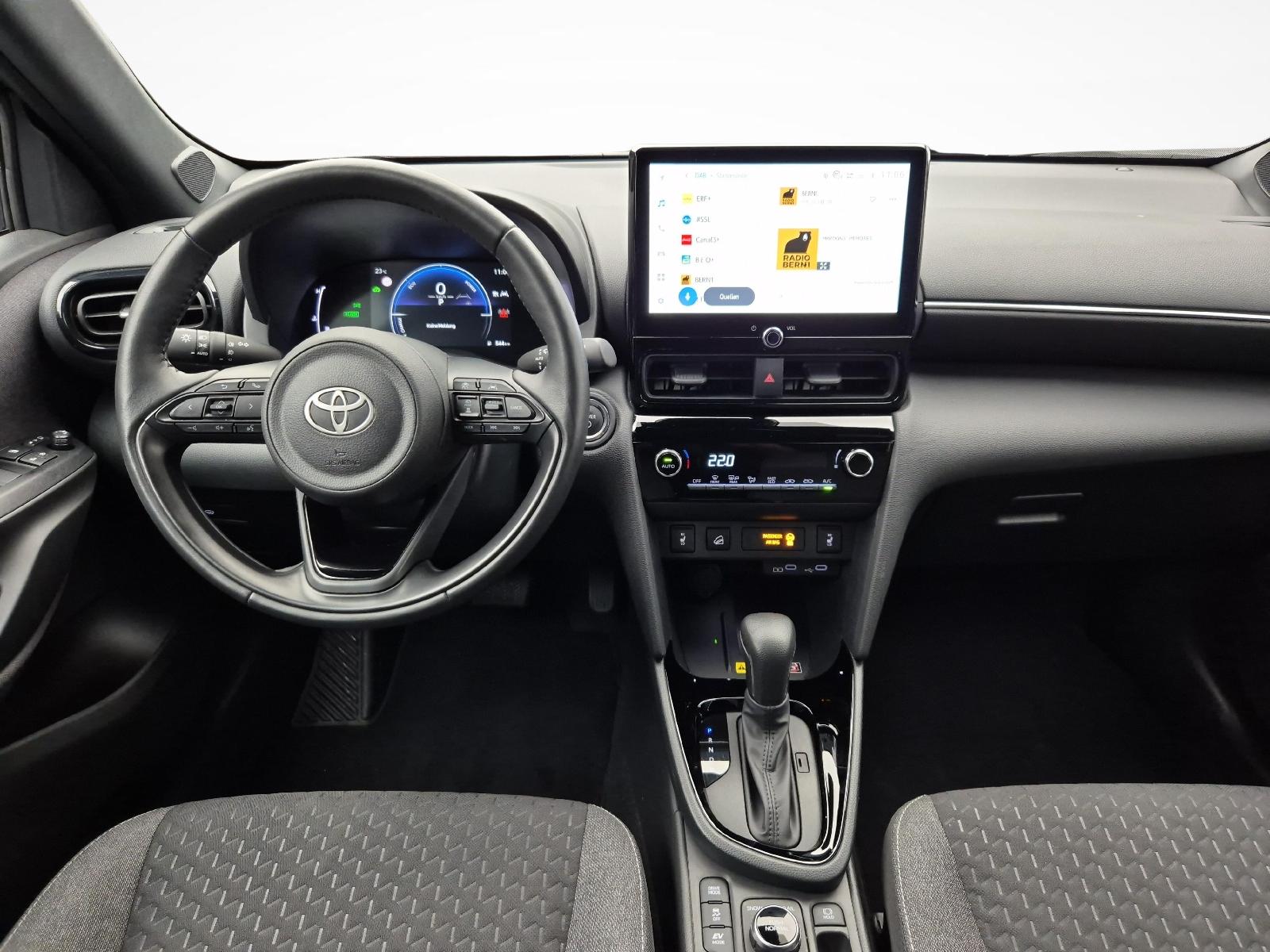 TOYOTA Yaris Cross 1.5 VVT-i HSD Trend AWD-i-image-7