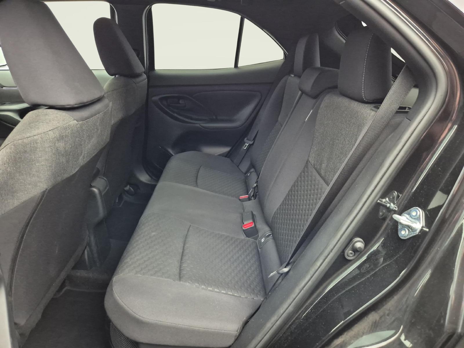 TOYOTA Yaris Cross 1.5 VVT-i HSD Trend AWD-i-image-3