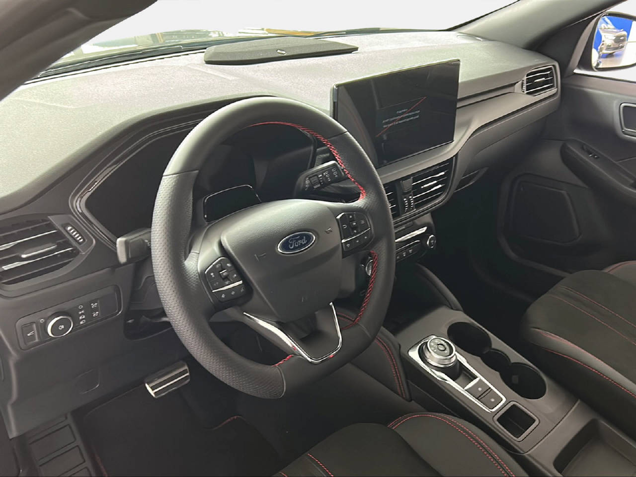 FORD Kuga 2.5 Hybrid ST-Line X 4x4-image-14