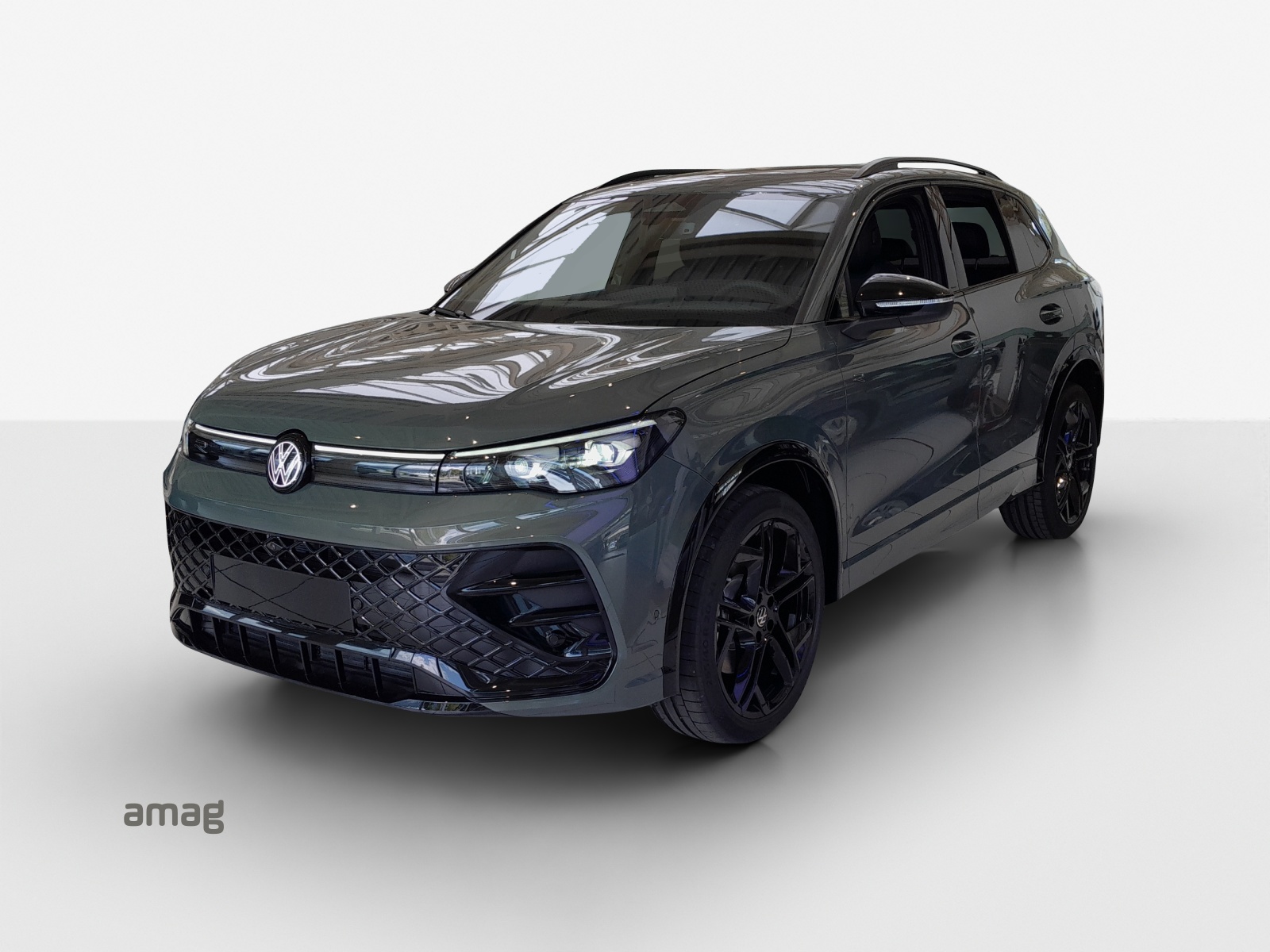 VW Tiguan 2.0 TSI DSG R-Line Plus 4Motion-image-0