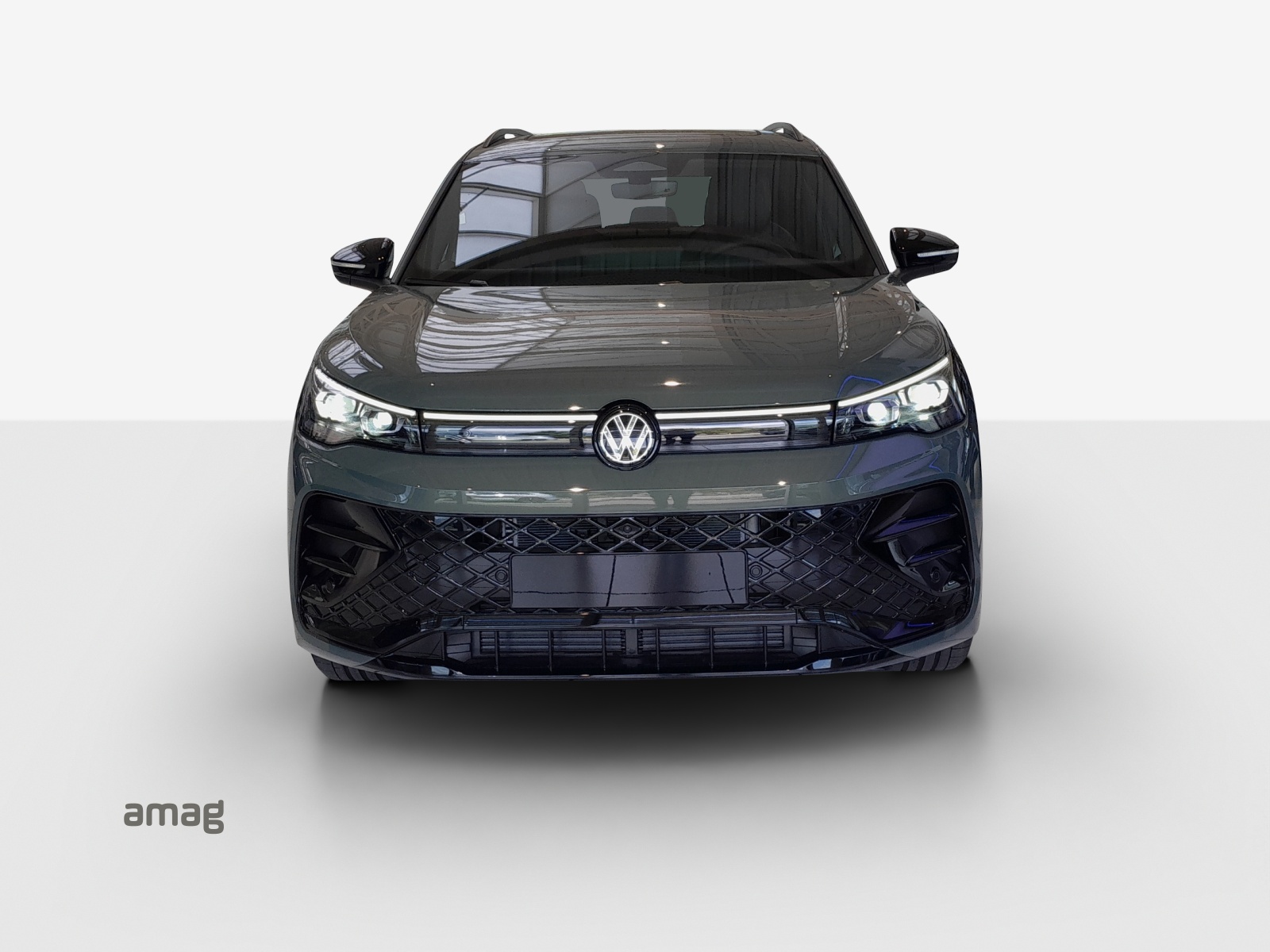 VW Tiguan 2.0 TSI DSG R-Line Plus 4Motion-image-6