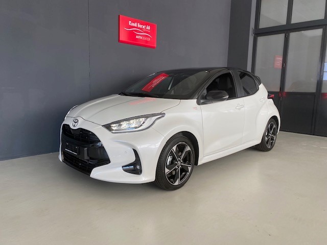 TOYOTA Yaris 1.5 VVT-i HSD Premium-image-0