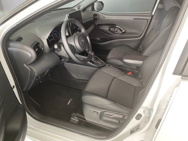TOYOTA Yaris 1.5 VVT-i HSD Premium-image-7