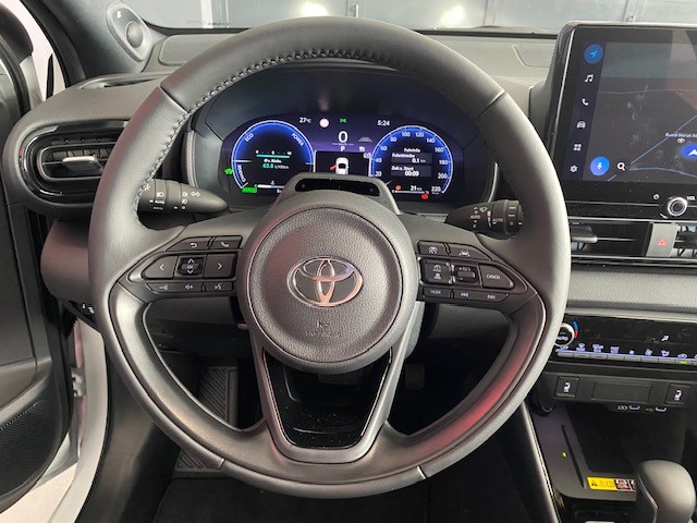TOYOTA Yaris 1.5 VVT-i HSD Premium-image-10