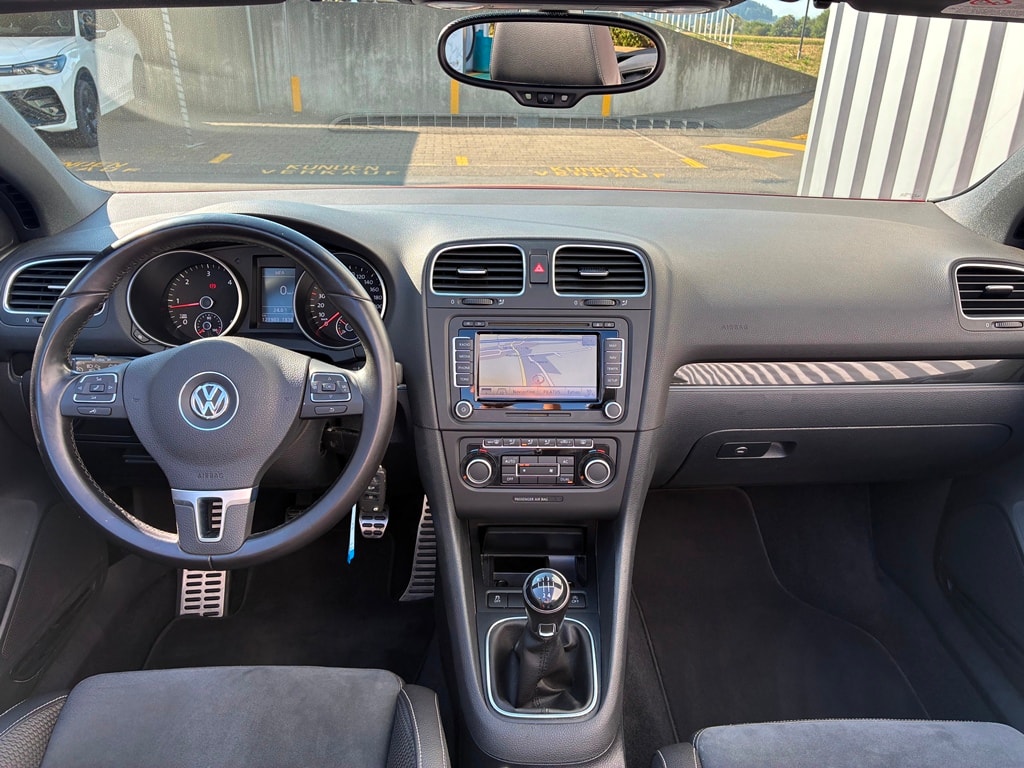 VW Golf Cabrio 1.6 TDI BMT-image-10