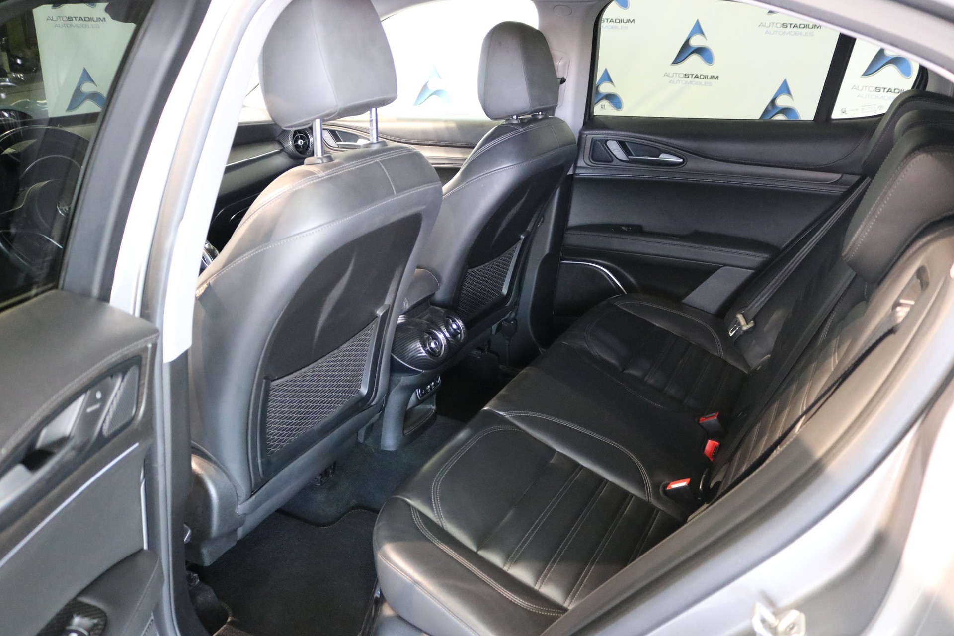 ALFA ROMEO Stelvio 2.0 Executive Q4 Automatic-image-37