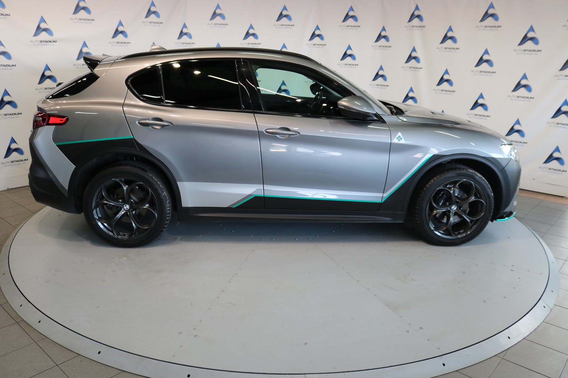 ALFA ROMEO Stelvio 2.0 Executive Q4 Automatic-image-25