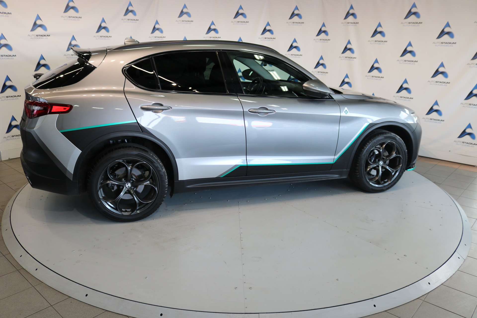 ALFA ROMEO Stelvio 2.0 Executive Q4 Automatic-image-24