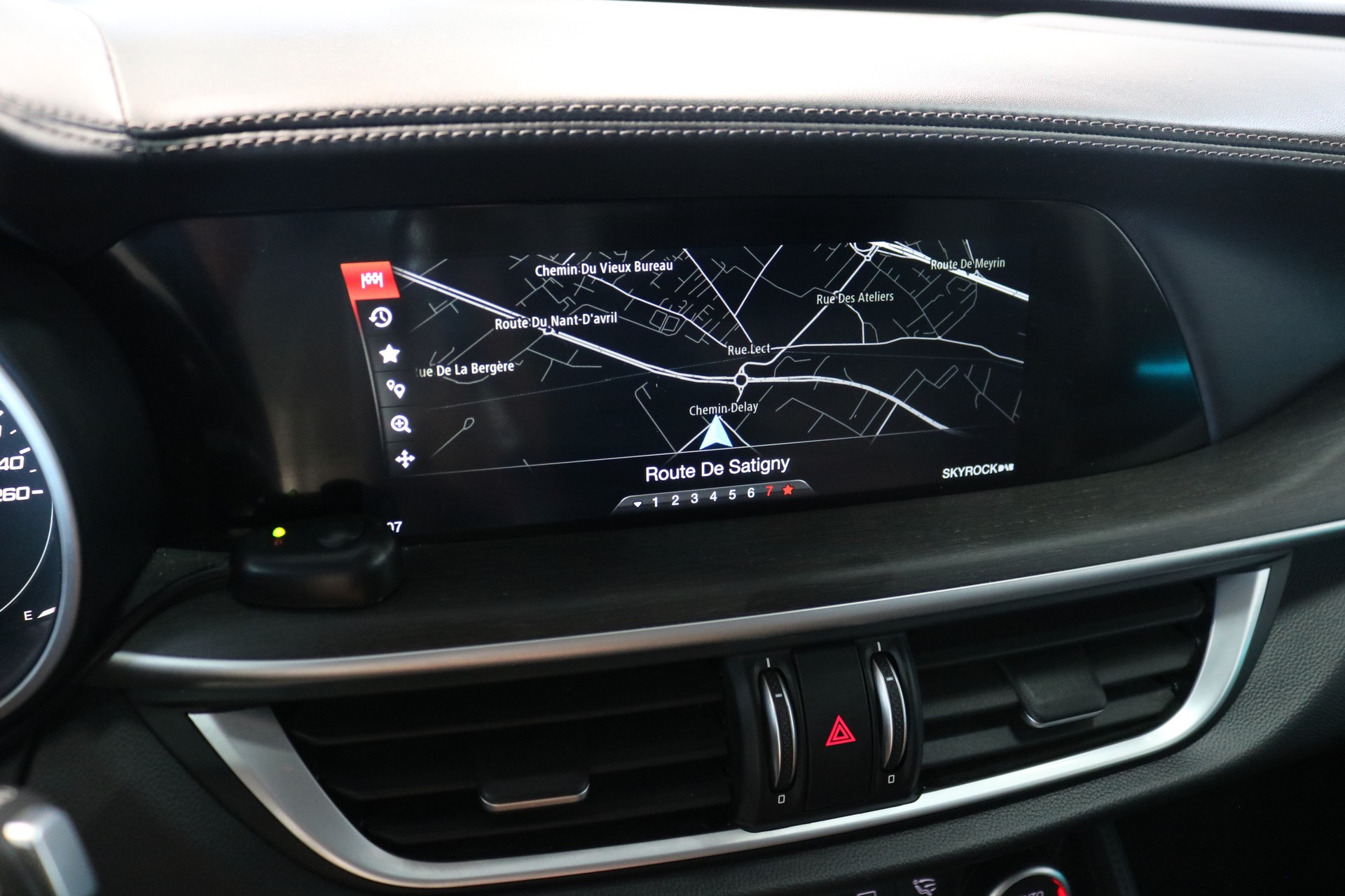 ALFA ROMEO Stelvio 2.0 Executive Q4 Automatic-image-48
