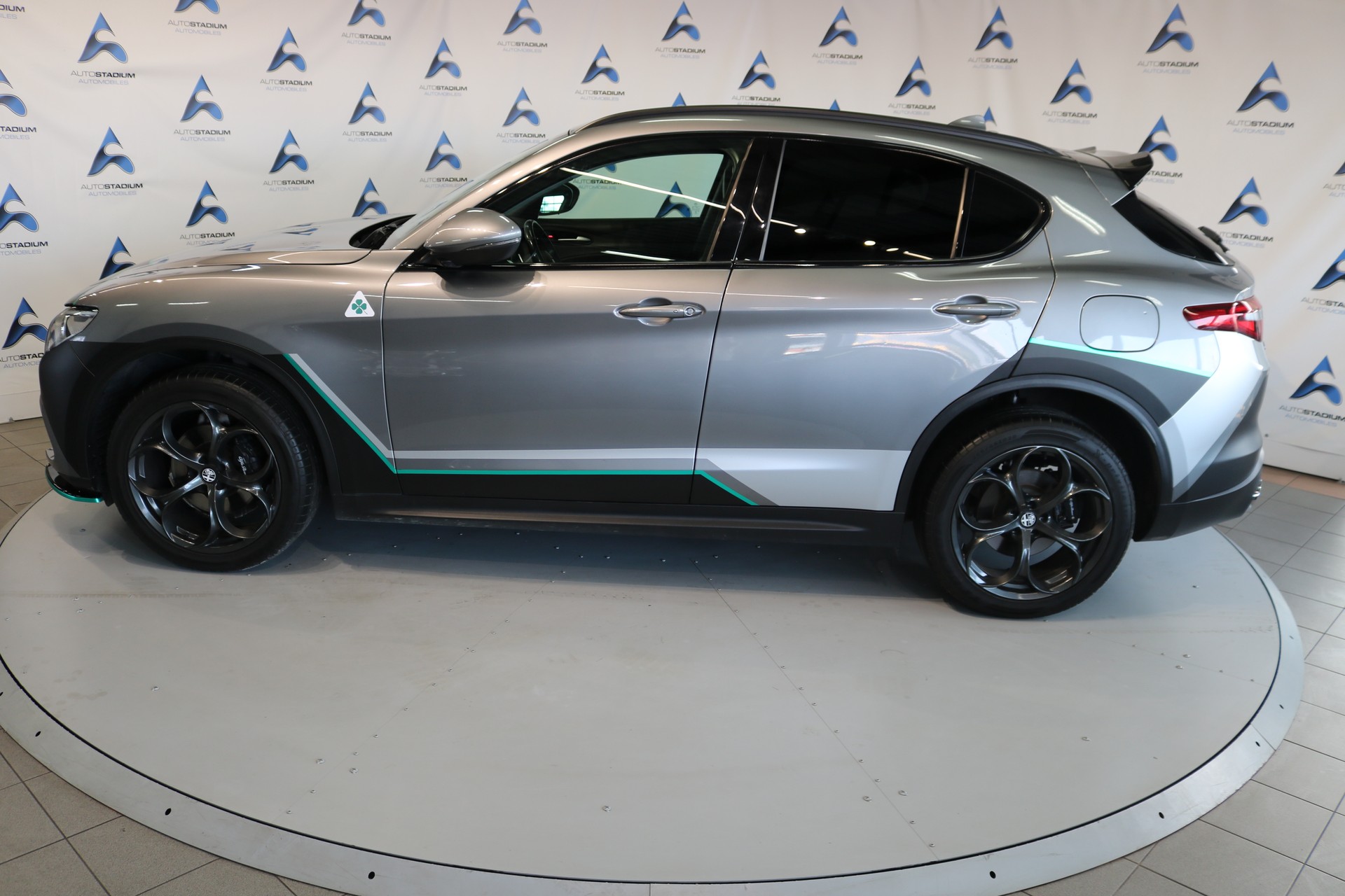 ALFA ROMEO Stelvio 2.0 Executive Q4 Automatic-image-14
