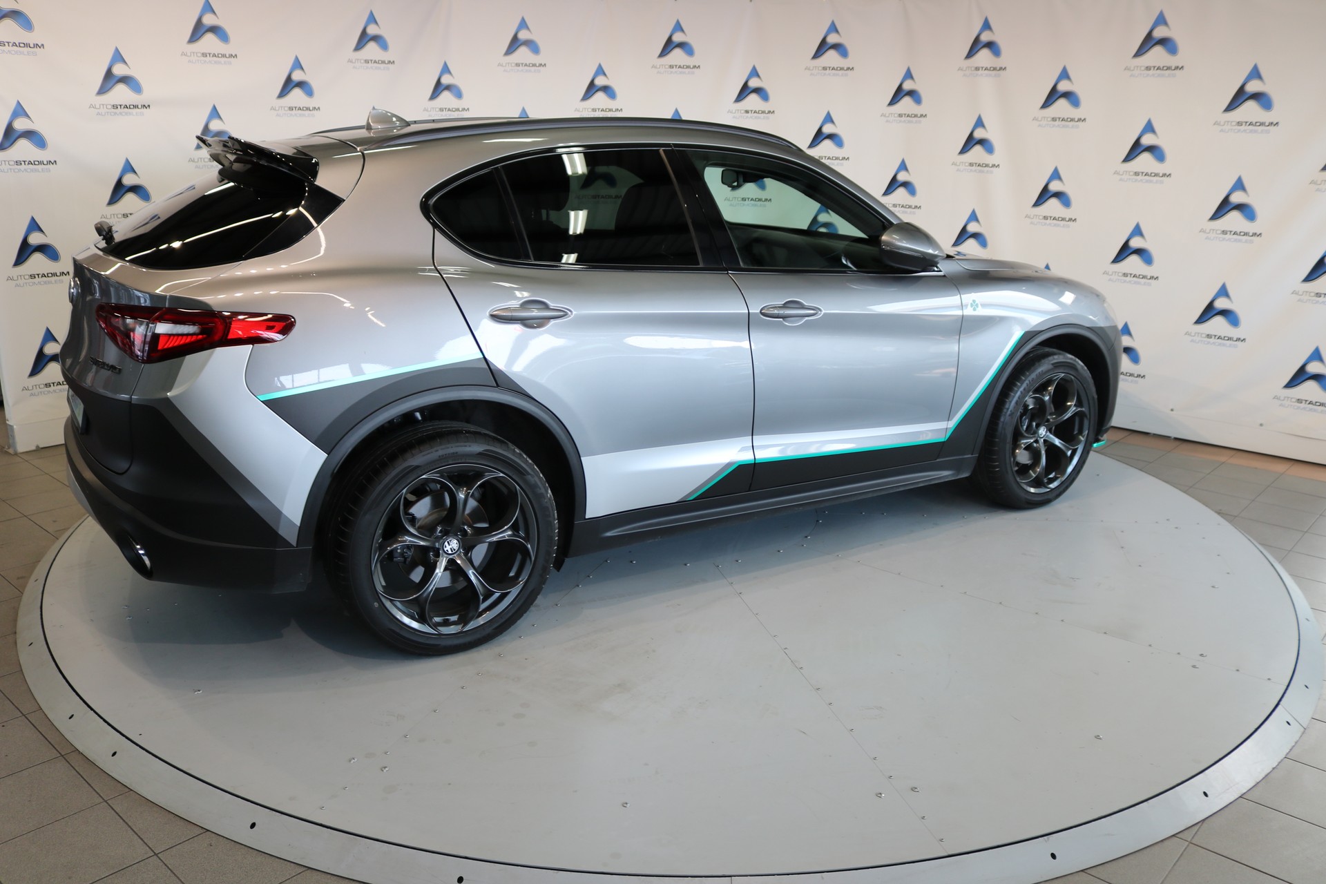 ALFA ROMEO Stelvio 2.0 Executive Q4 Automatic-image-23
