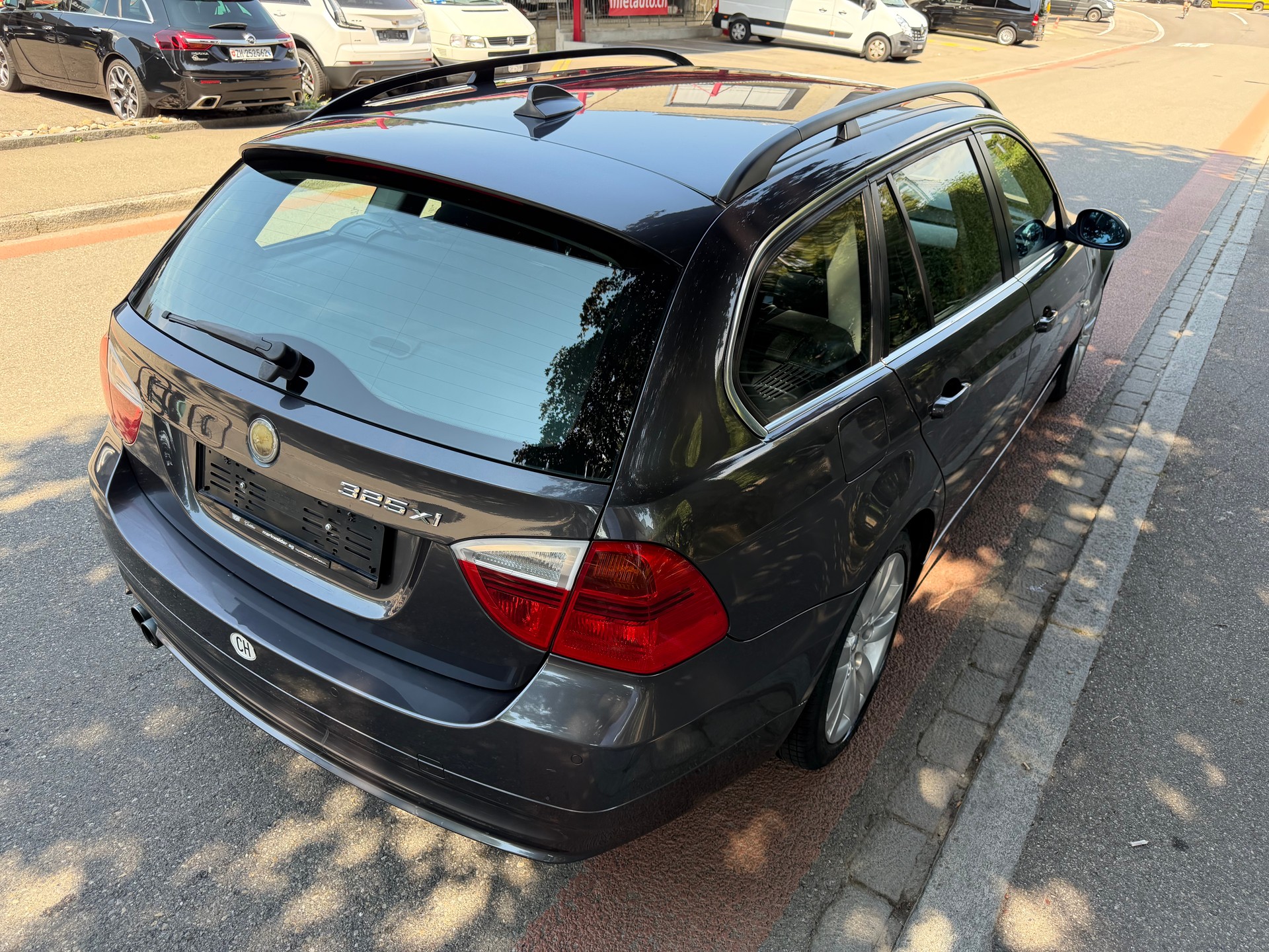 BMW 325xi Touring-image-6