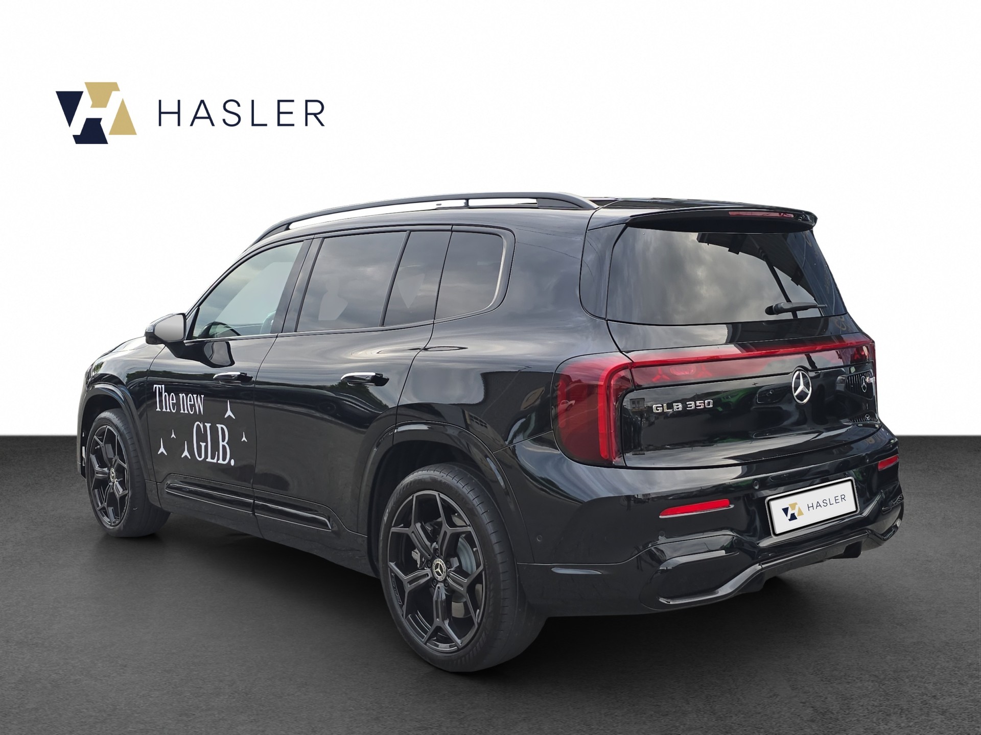 MERCEDES-BENZ GLB 350 4Matic with EQ Technology-showroom-element-3