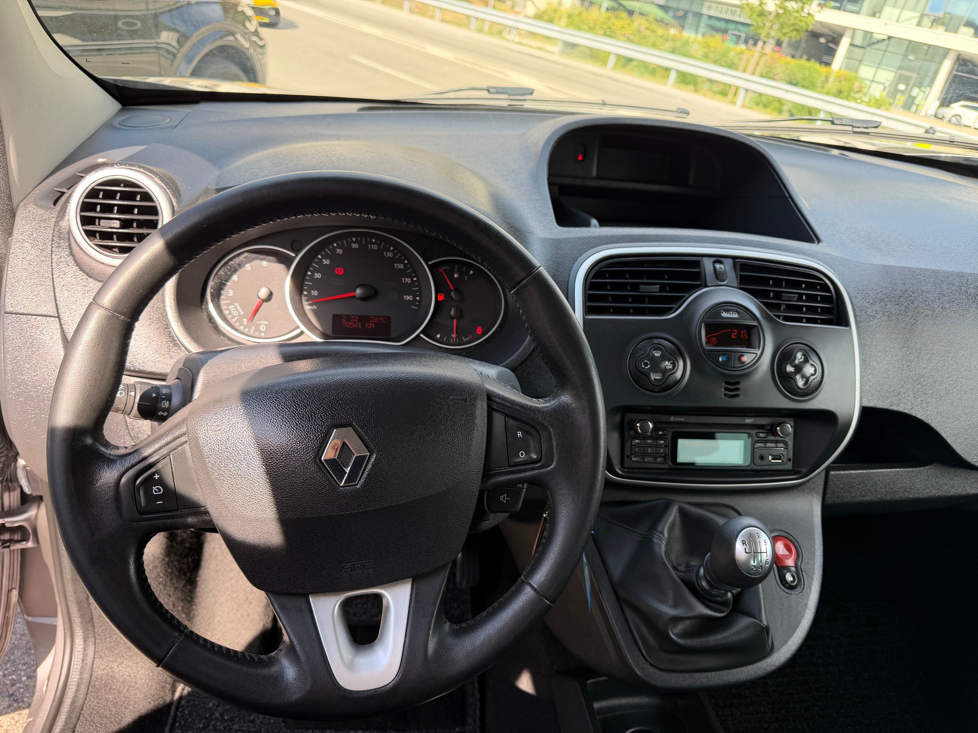 RENAULT Kangoo 1.2 16V Turbo Limited-image-11