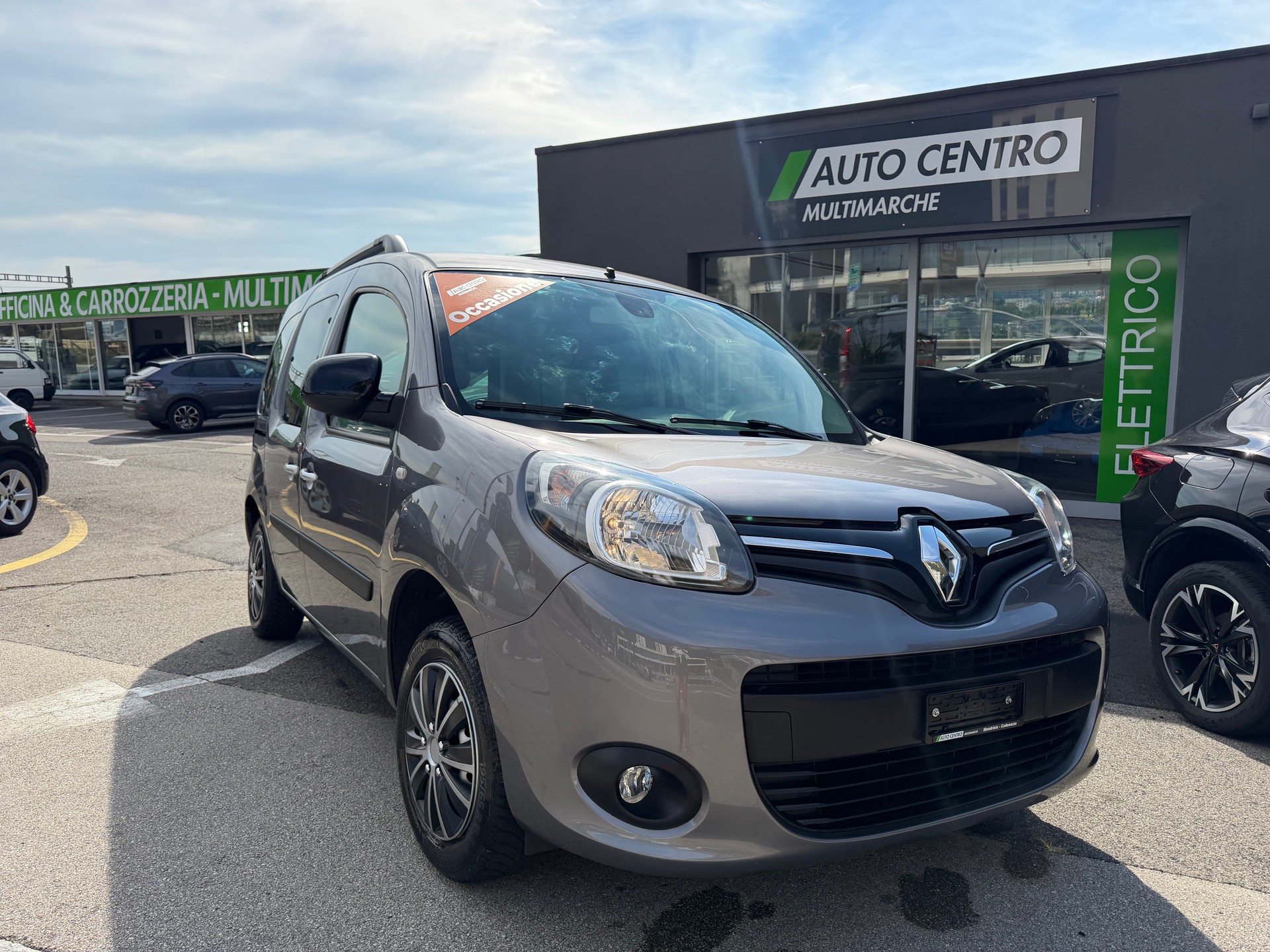 RENAULT Kangoo 1.2 16V Turbo Limited-image-2