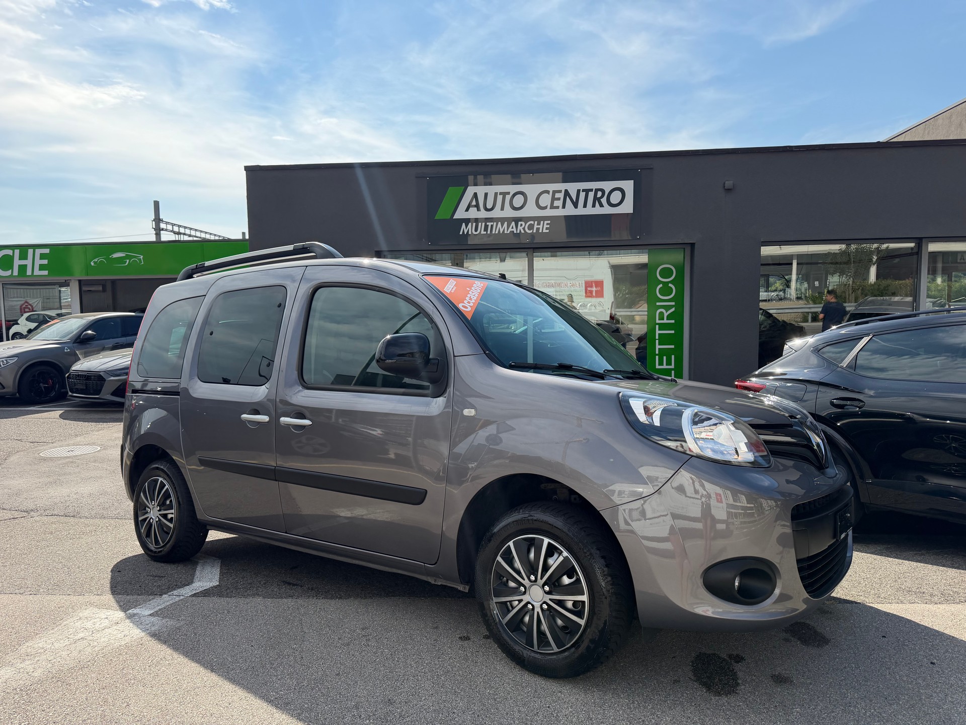 RENAULT Kangoo 1.2 16V Turbo Limited-image-1