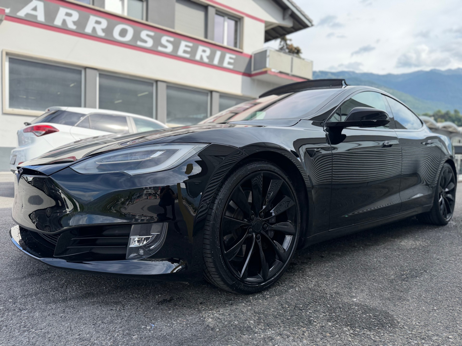 TESLA Model S 90 D-image-0