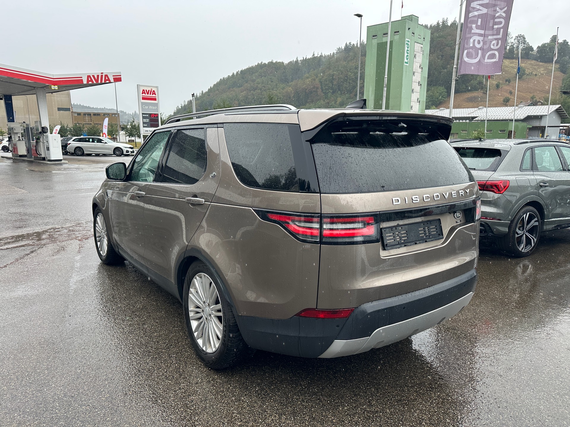 LAND ROVER Discovery 2.0 SD4 HSE Luxury Automatic-image-1