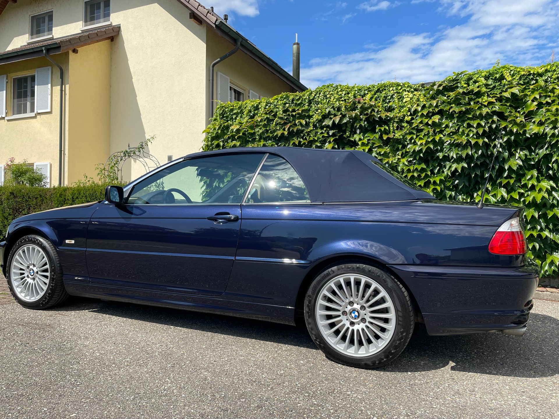 BMW 330CI-image-1