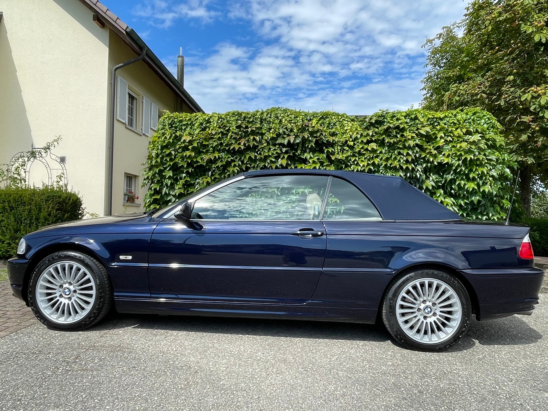 BMW 330CI-image-5